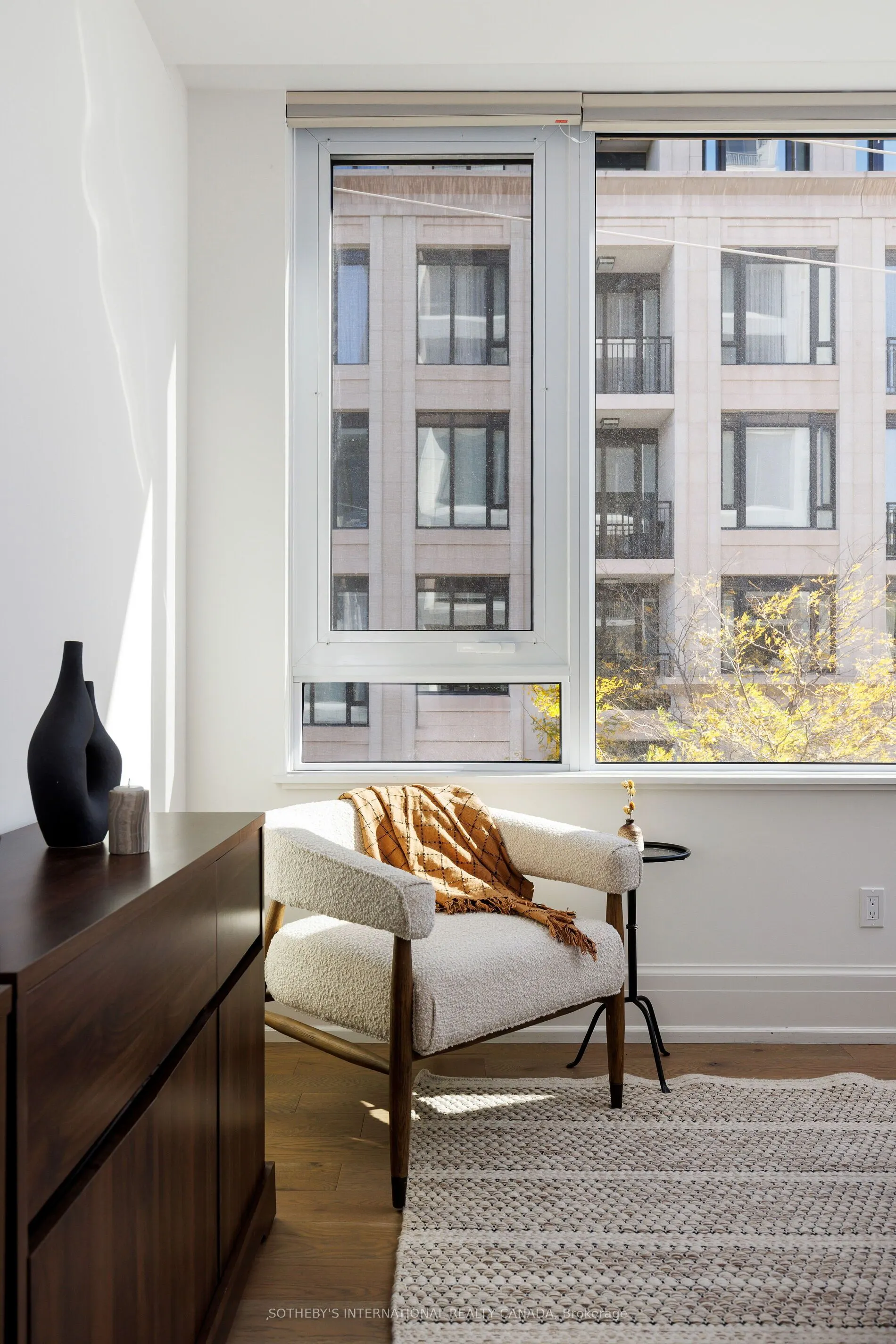 128 Hazelton Avenue, #301