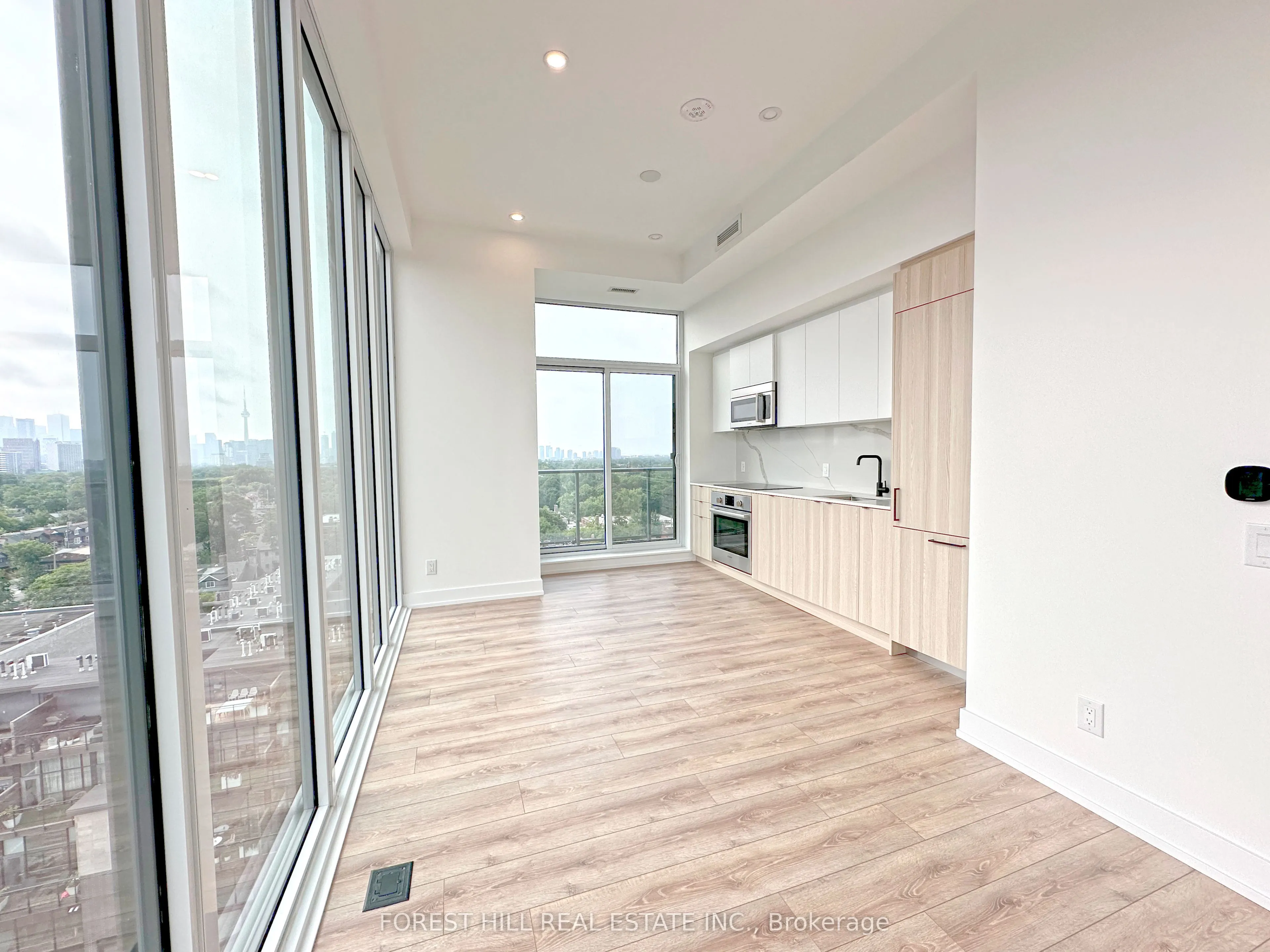 500 Dupont Street, #Ph11