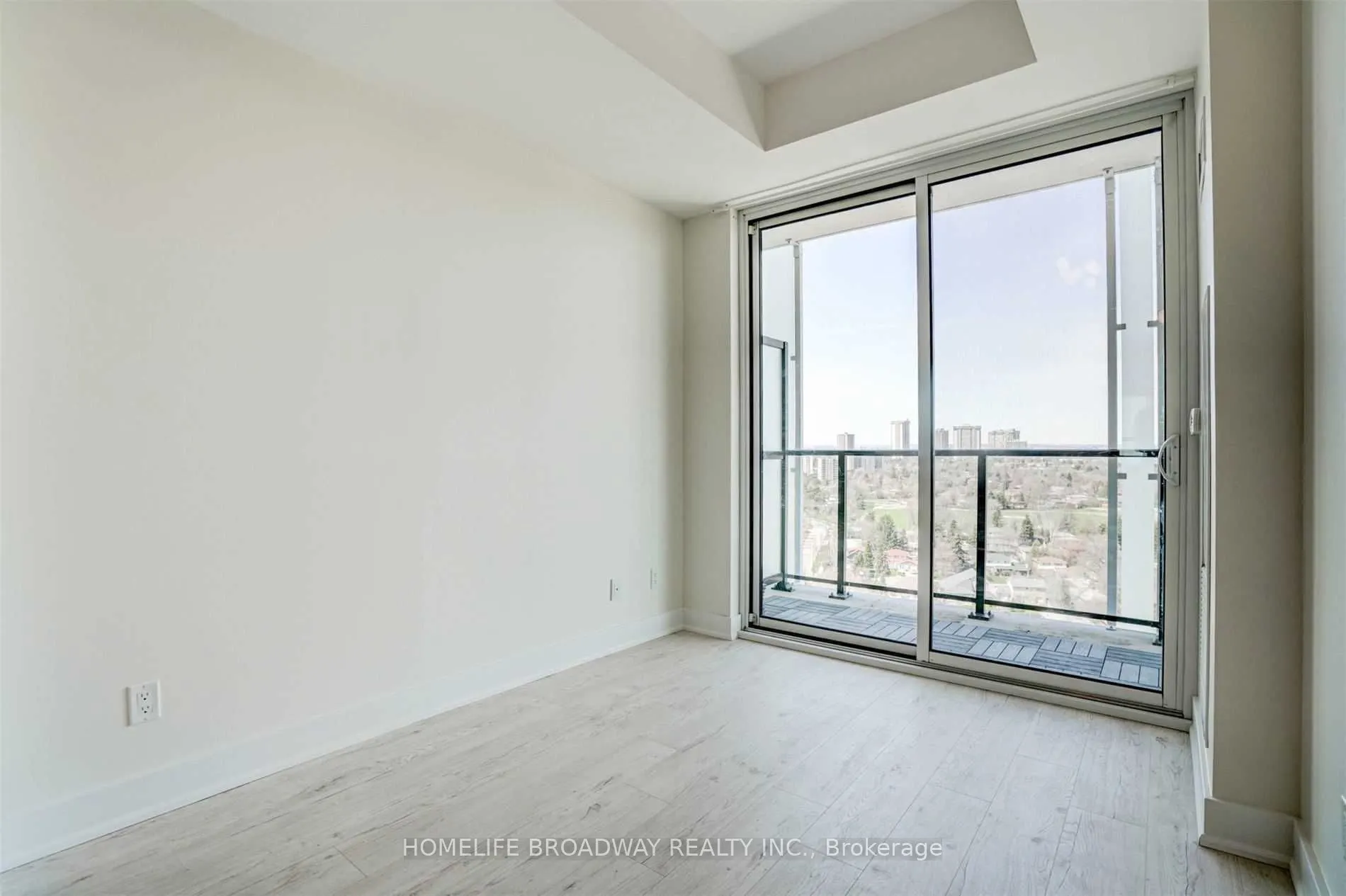 128 Fairview Mall Drive, #1607