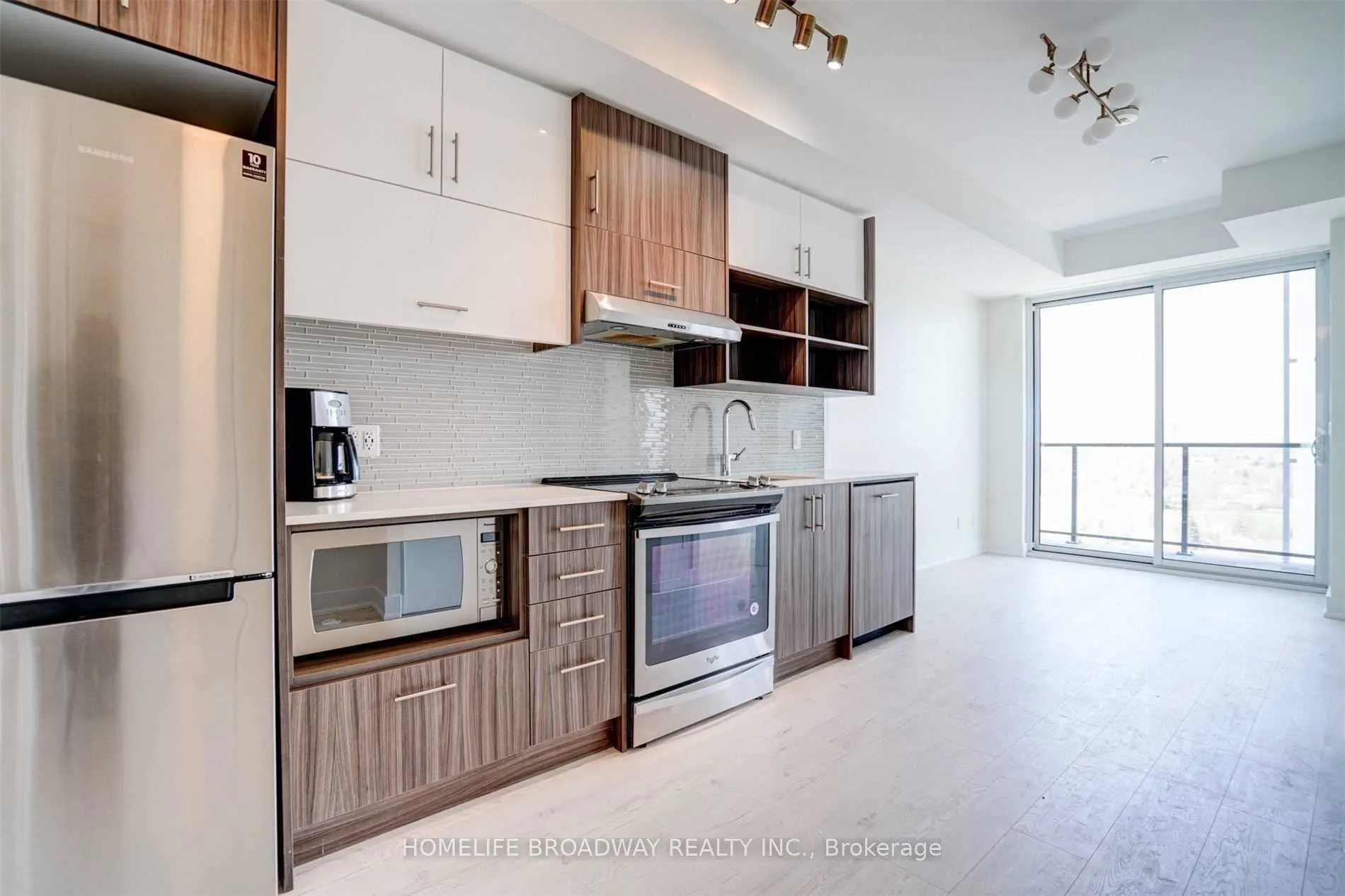128 Fairview Mall Drive, #1607