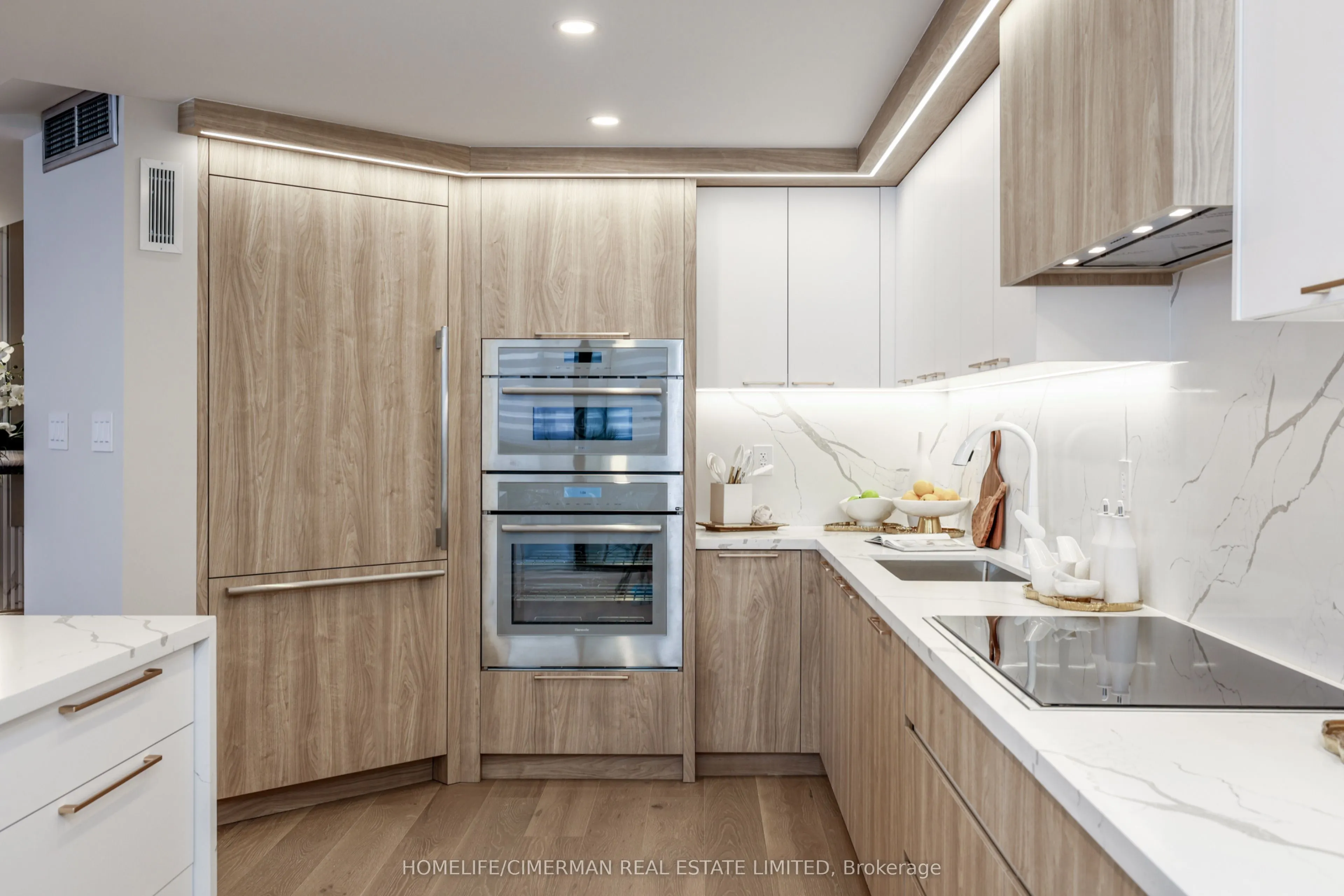 240 Heath Street W, #1002