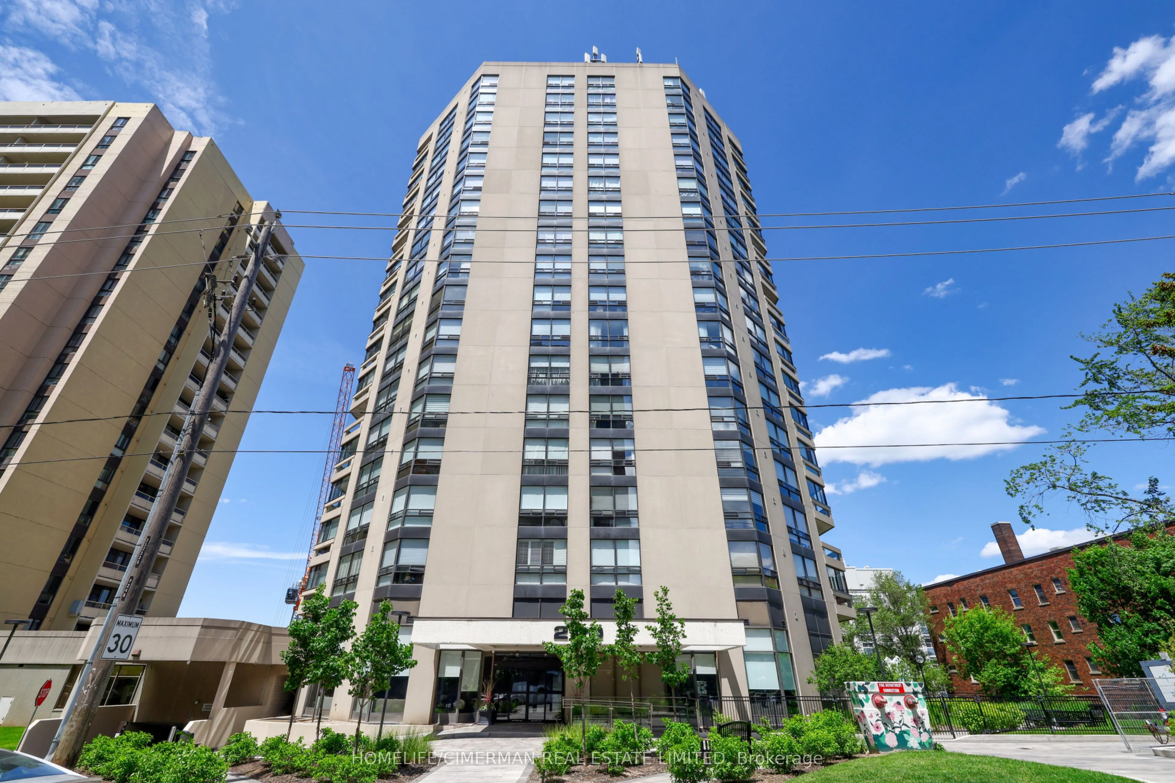 240 Heath Street W, #1002