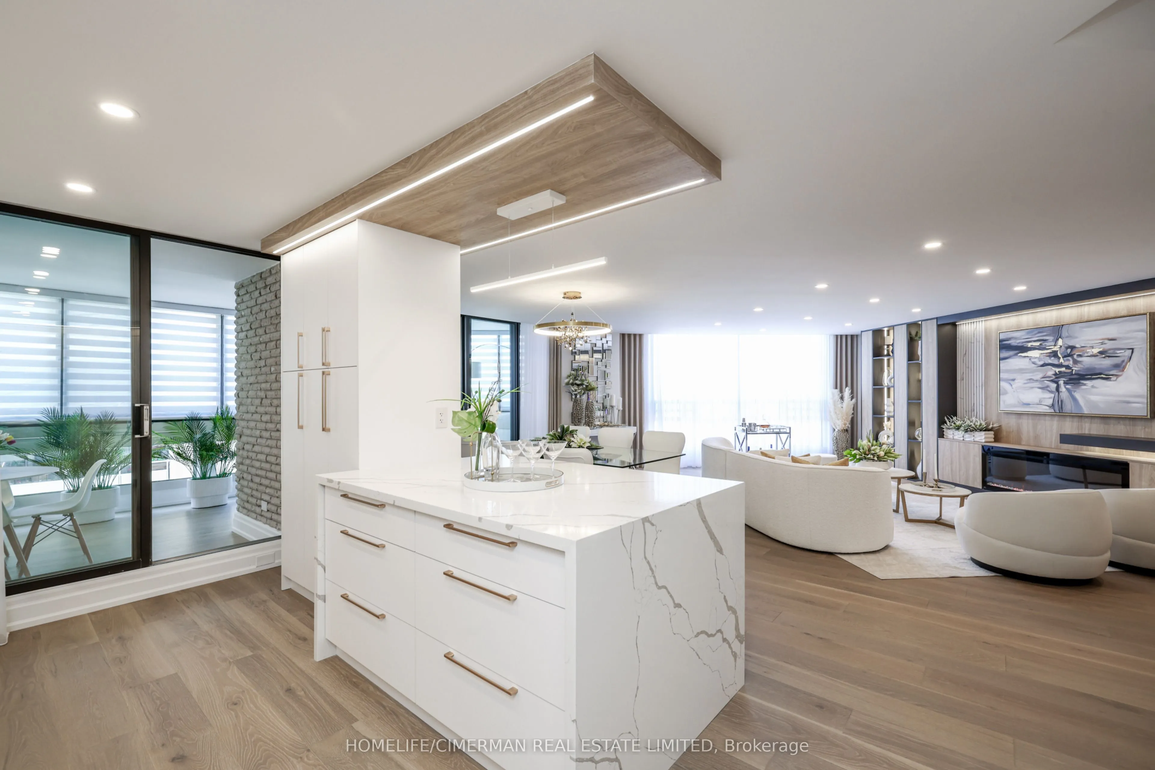 240 Heath Street W, #1002