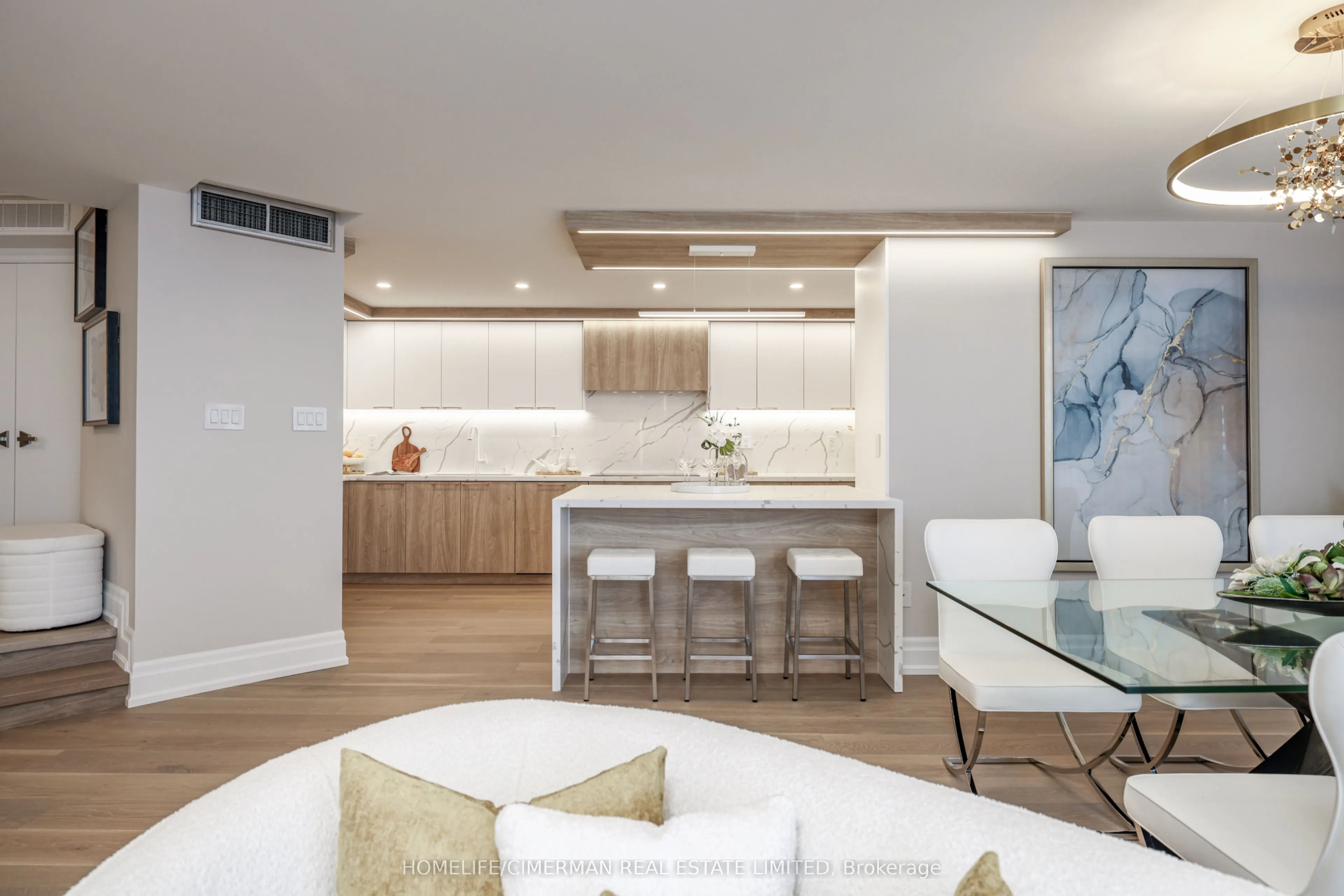 240 Heath Street W, #1002