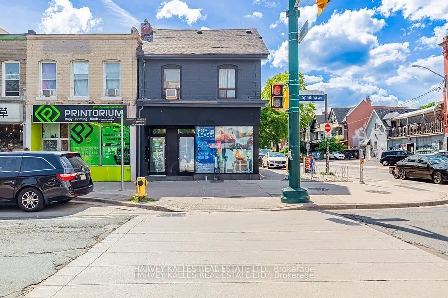 398 Spadina Avenue, #2