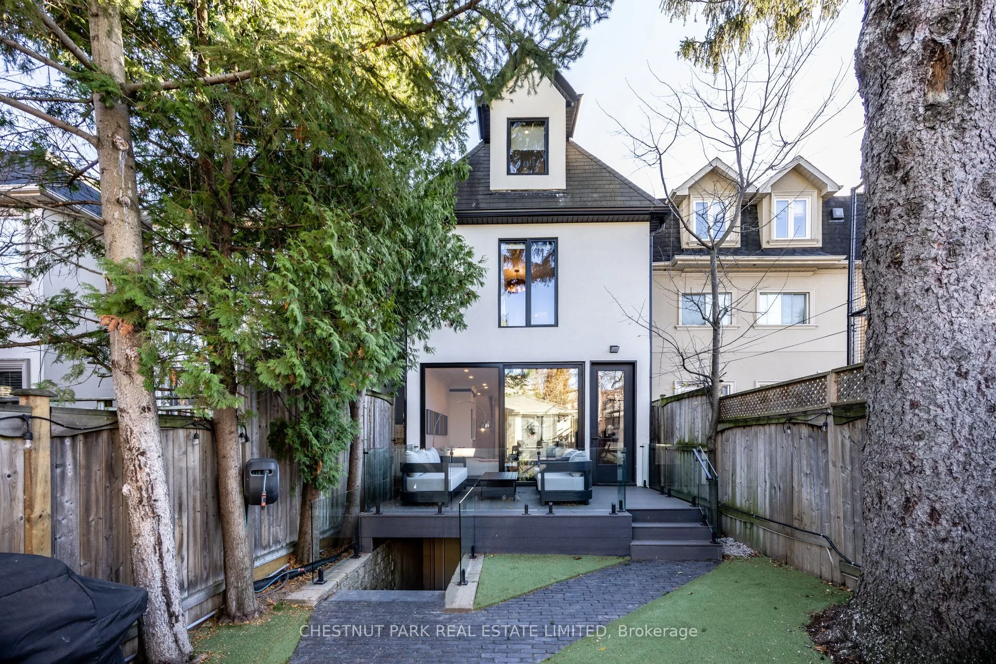 414 Bedford Park Avenue