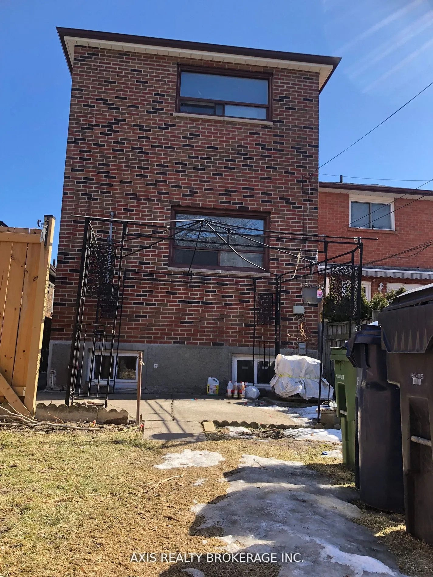 596 Glenholme Avenue