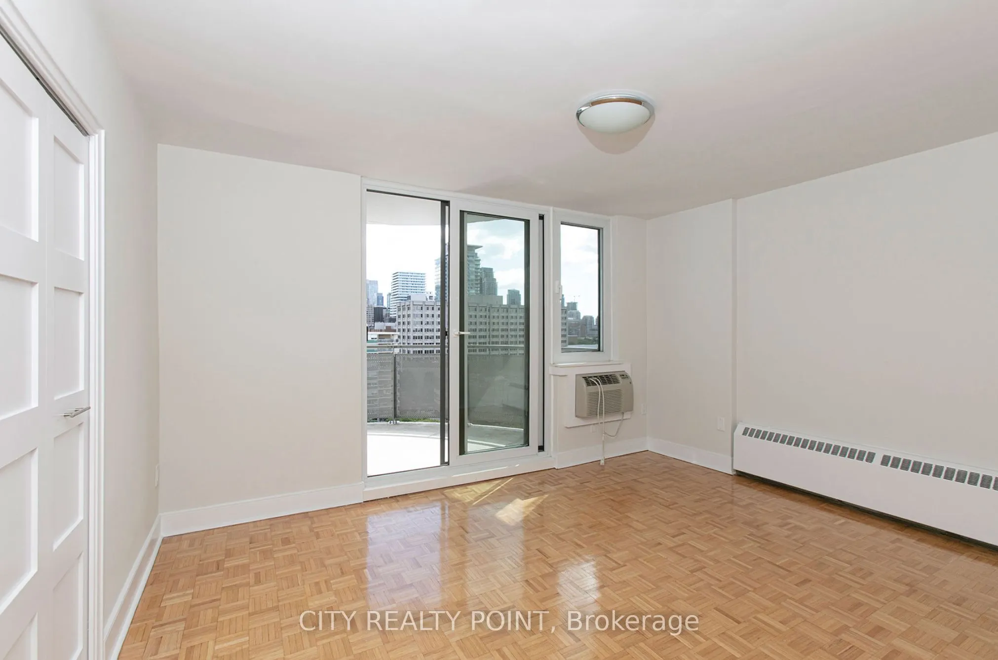 485 Huron Street, #606