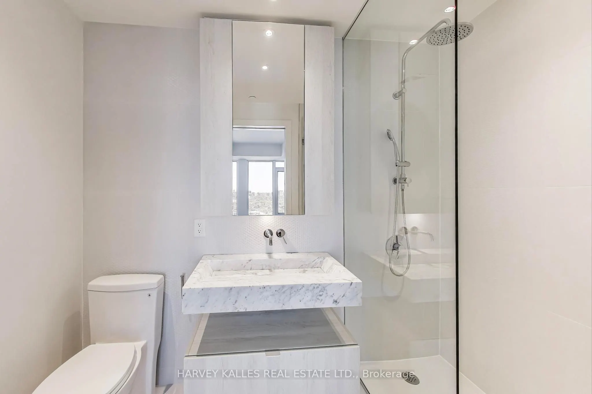 11 Yorkville Avenue, #2405
