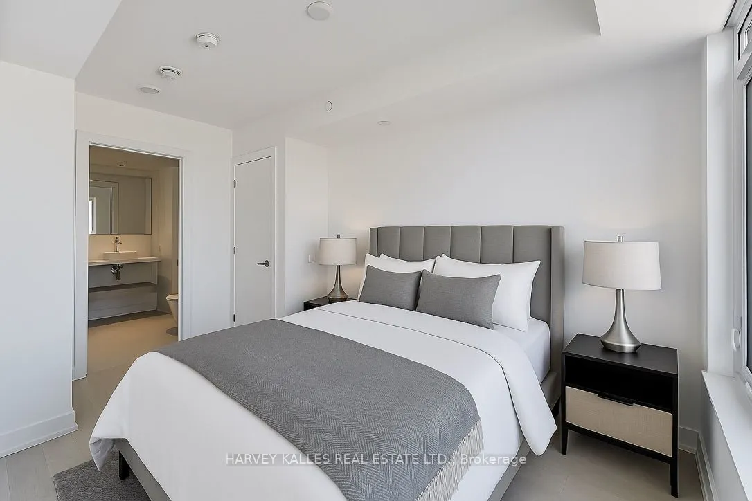 11 Yorkville Avenue, #2405