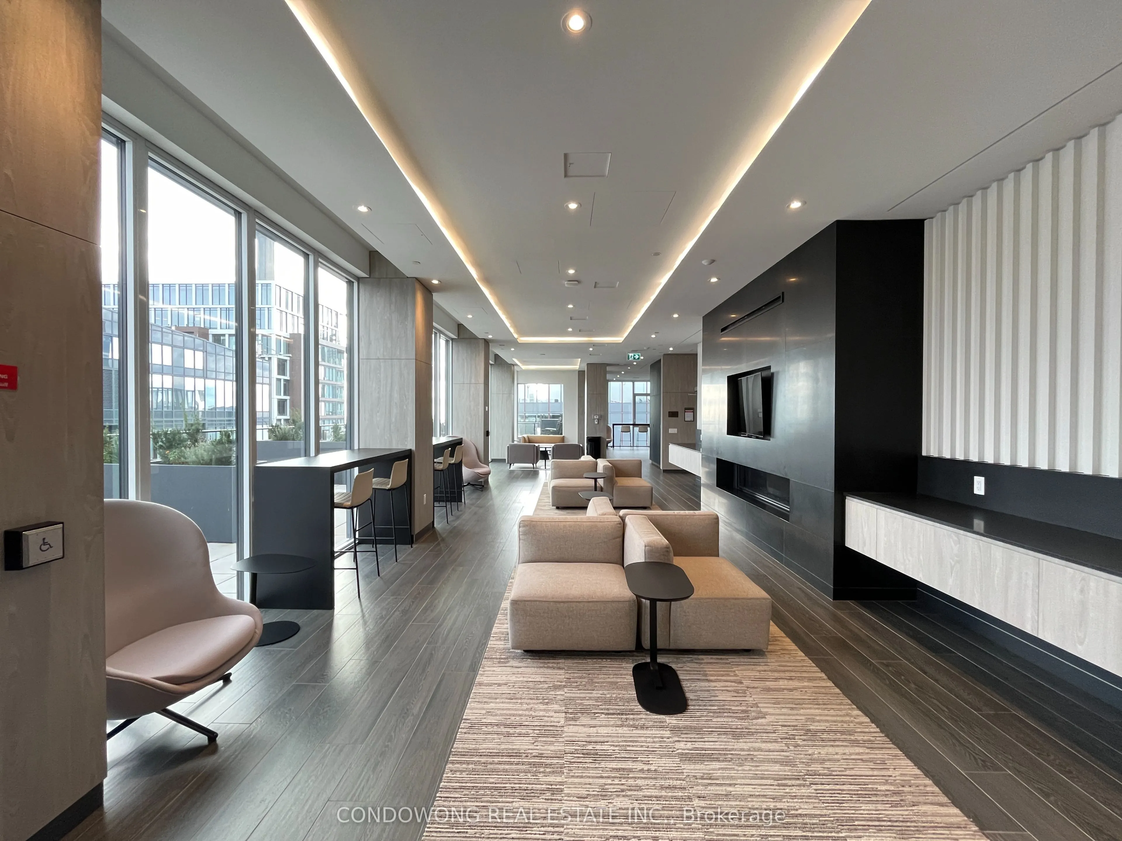 357 King Street W, #2309