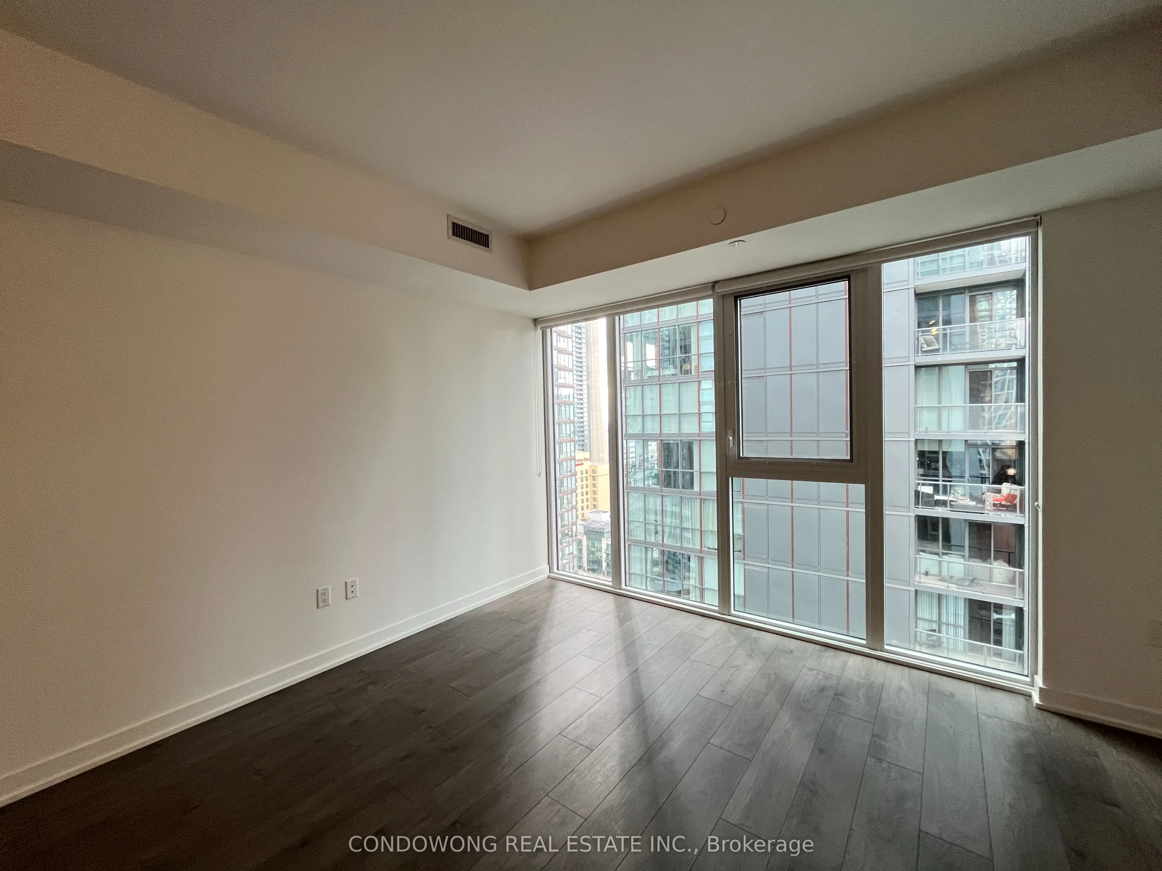 357 King Street W, #2309