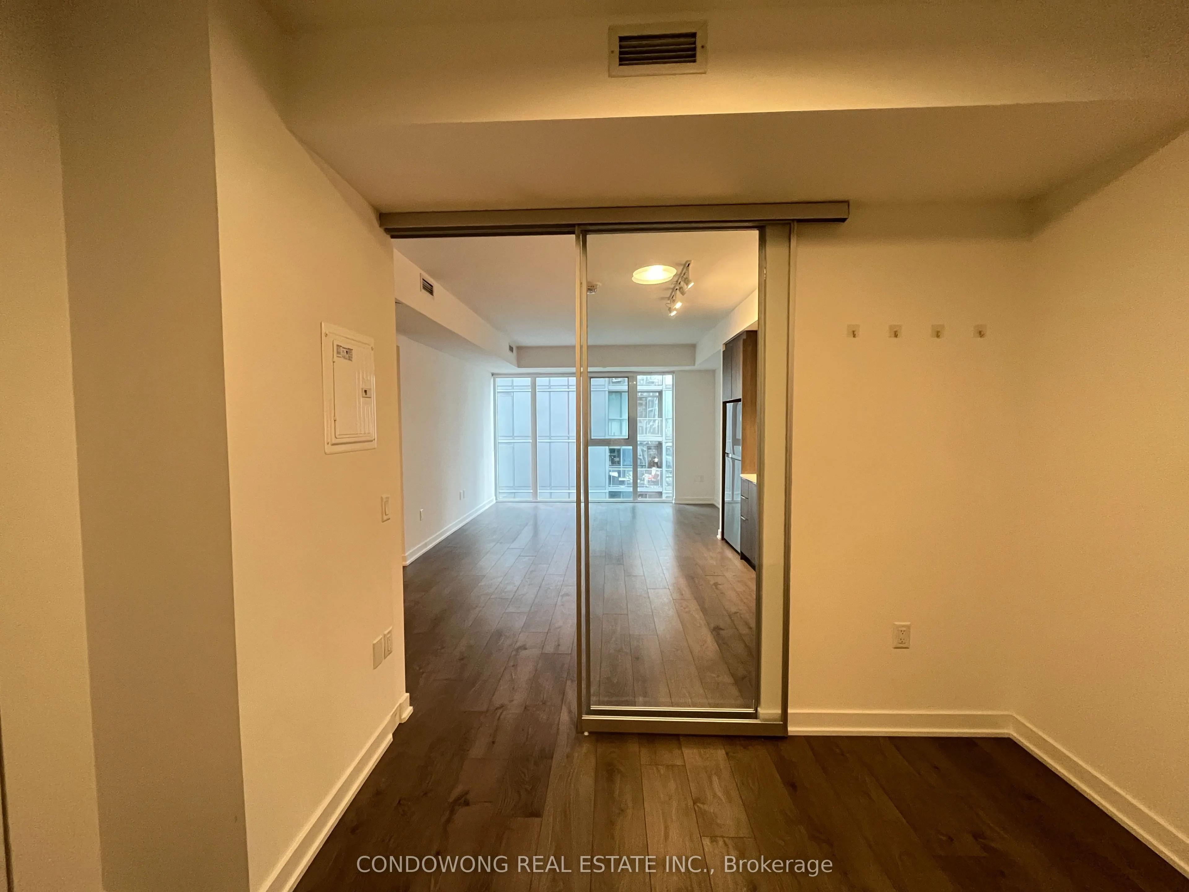 357 King Street W, #2309