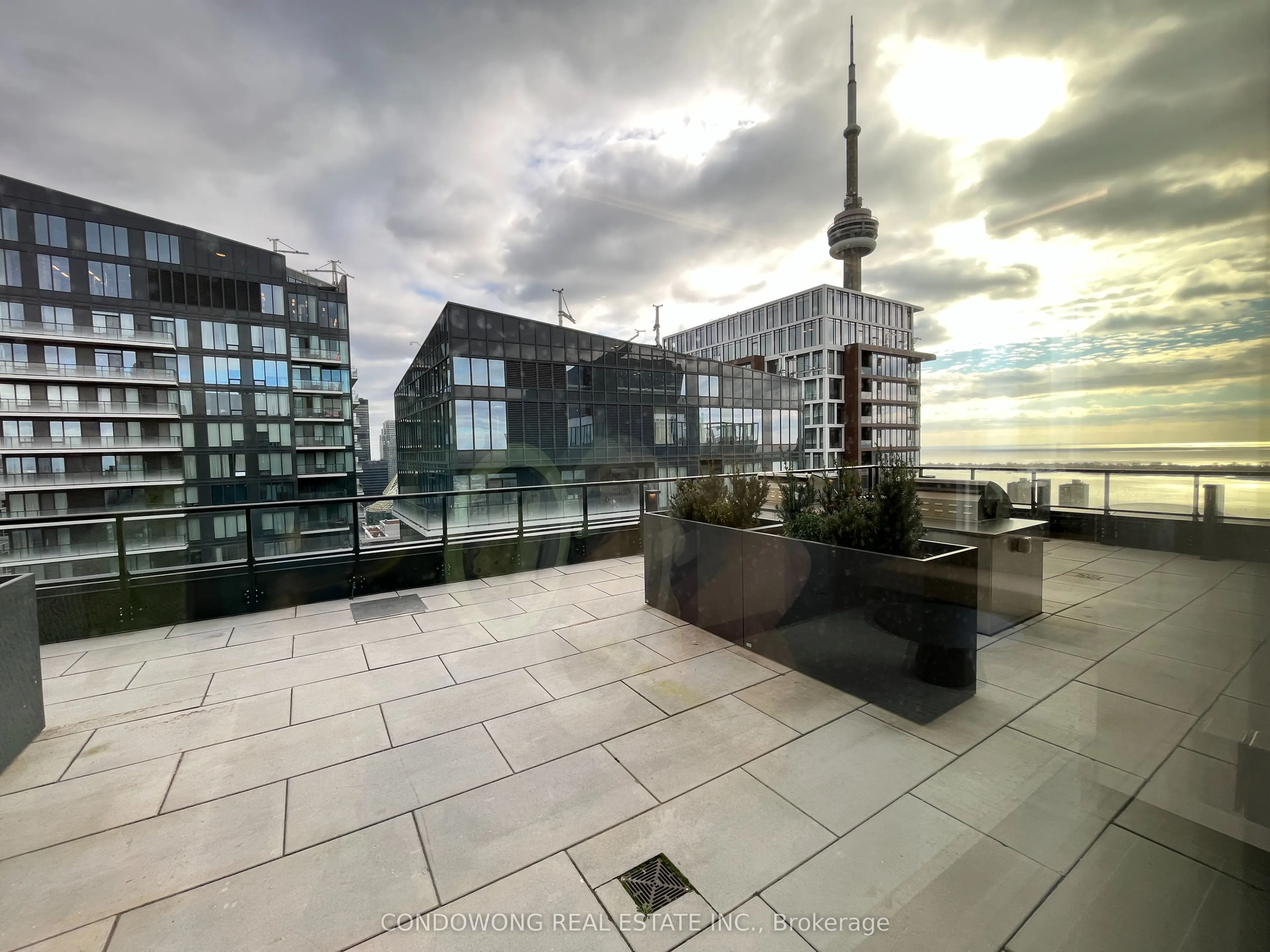357 King Street W, #2309