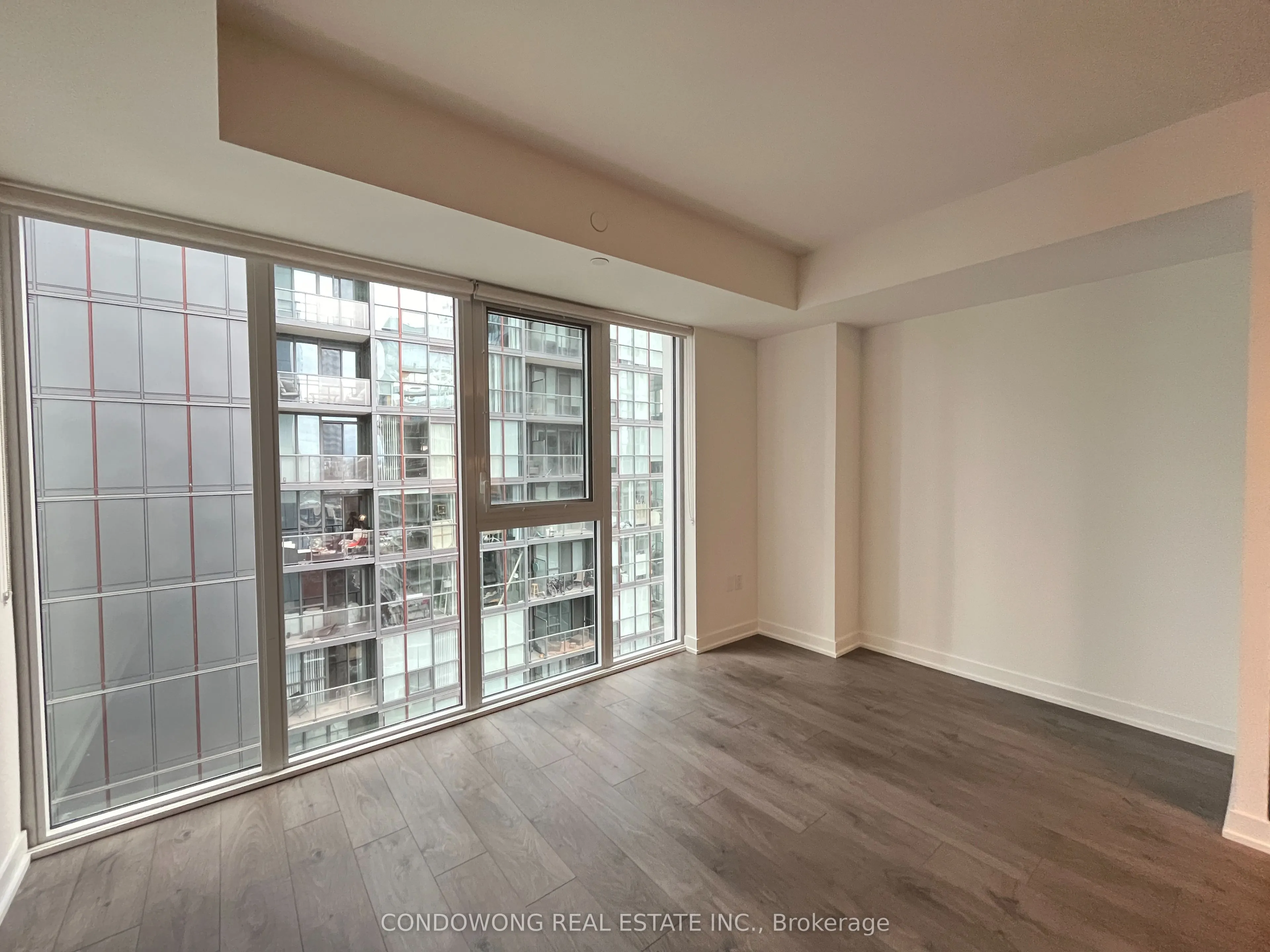 357 King Street W, #2309