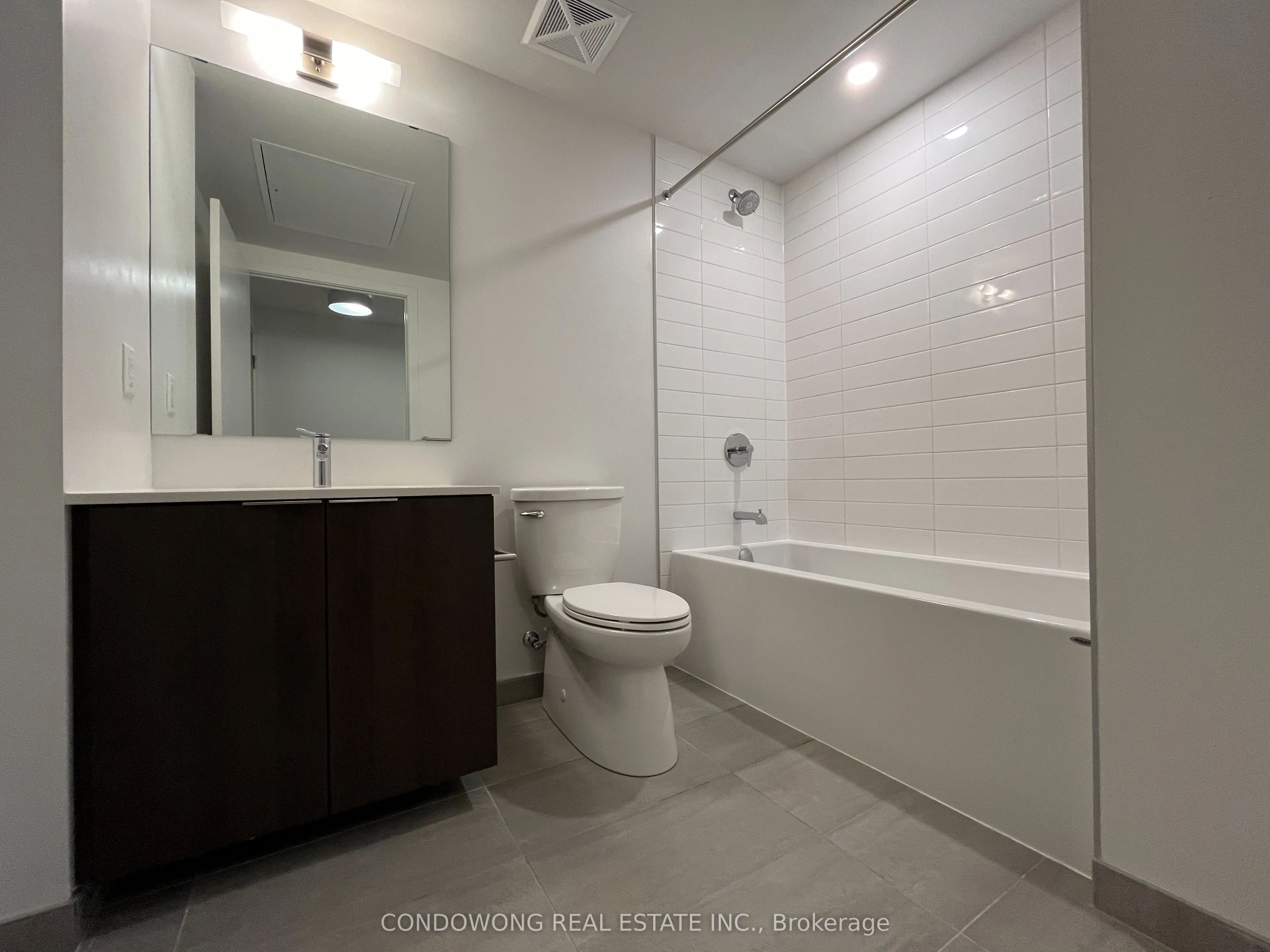 357 King Street W, #2309