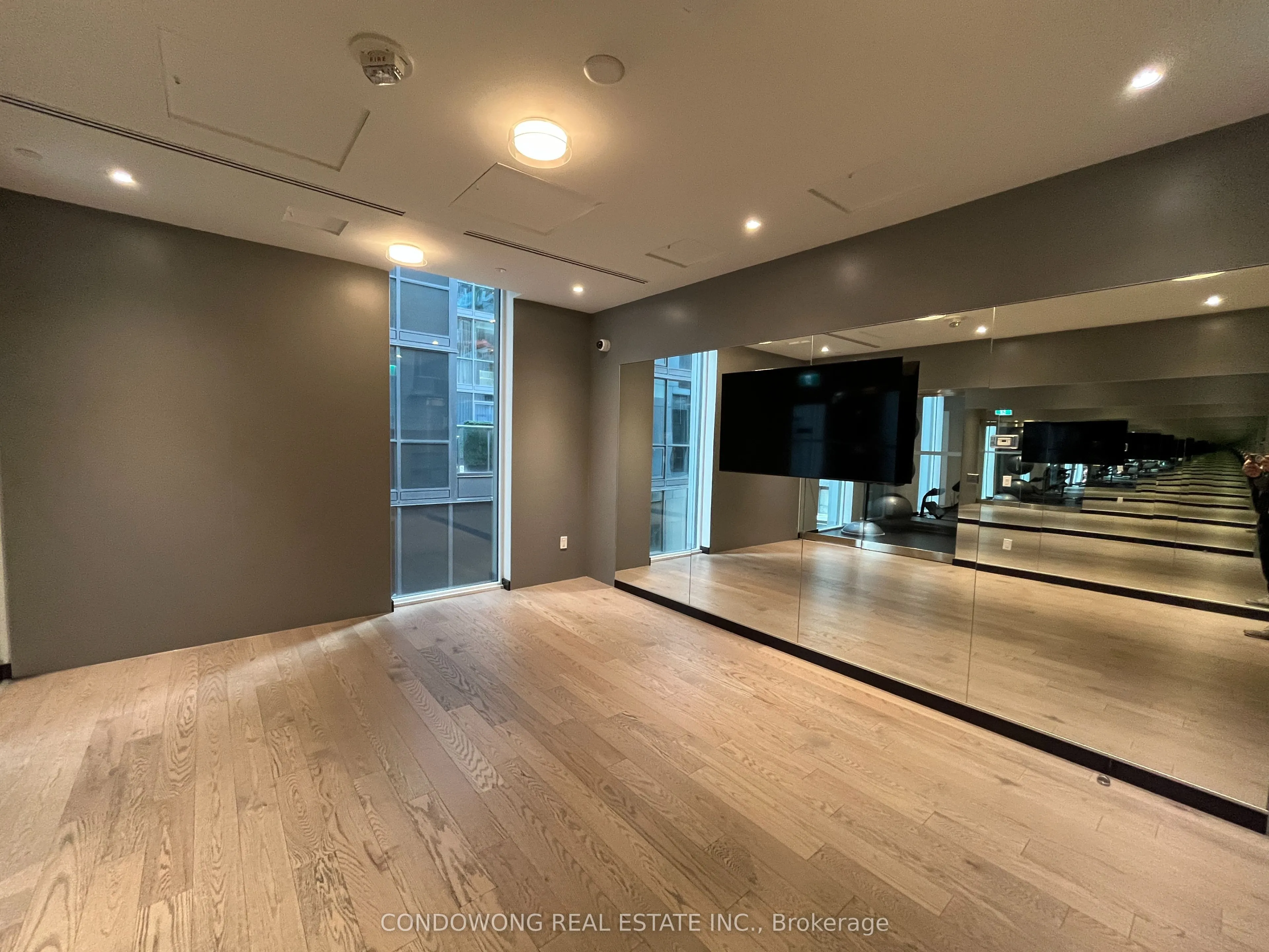 357 King Street W, #2309