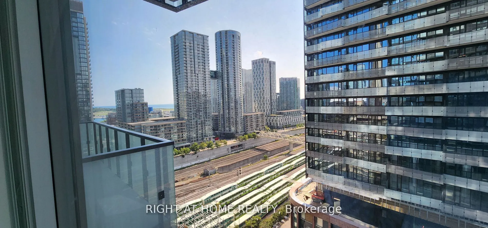 470 Front Street, #1015