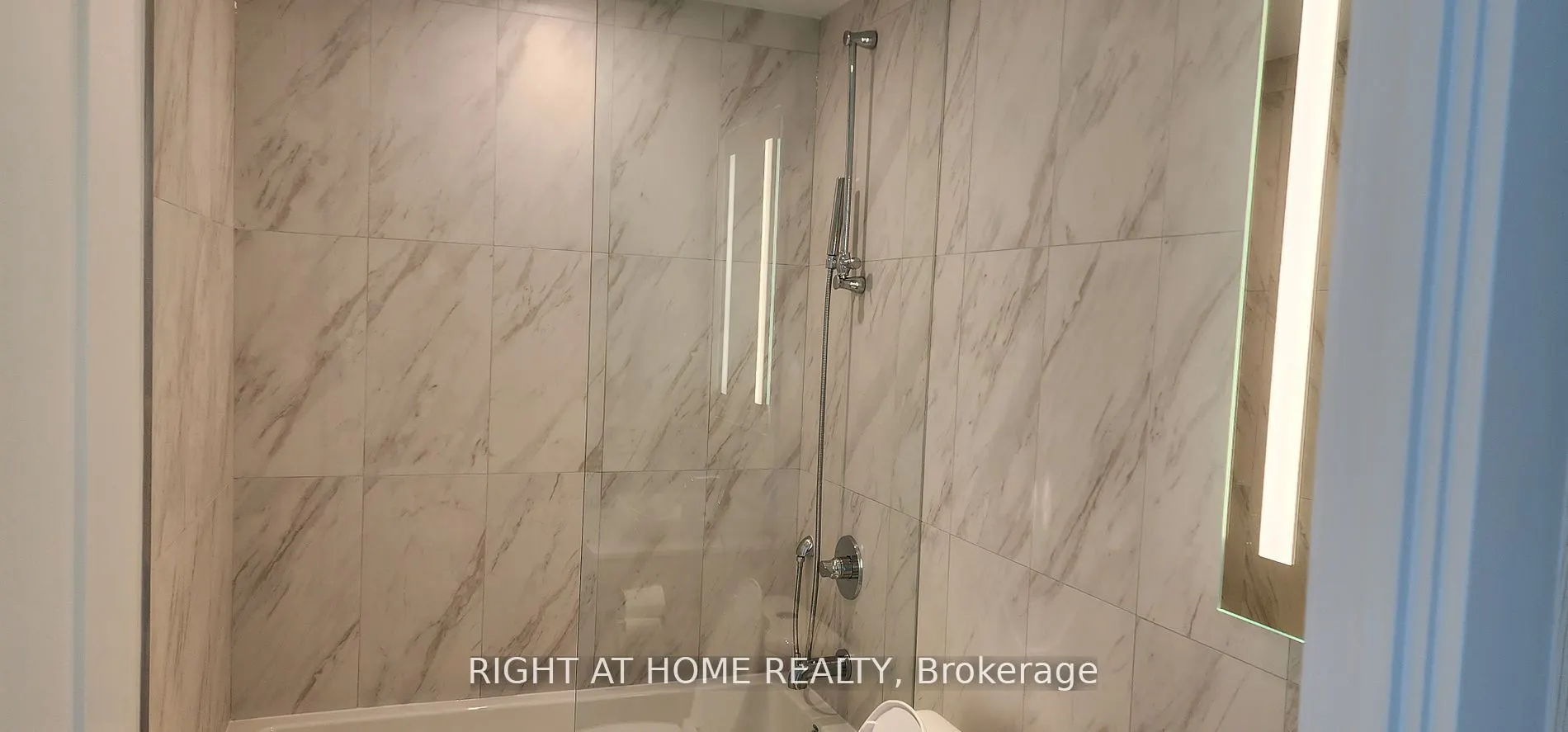 470 Front Street, #1015