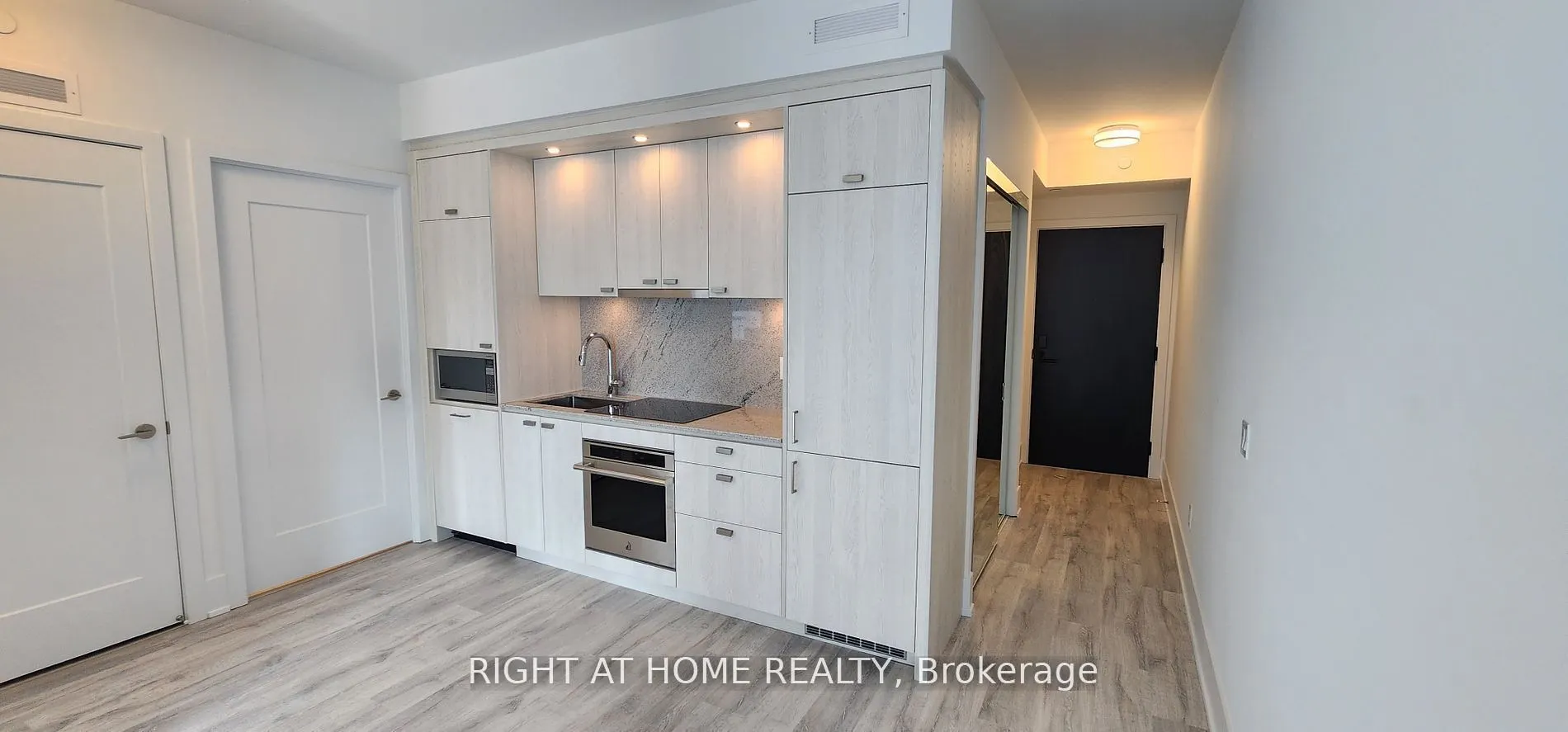 470 Front Street, #1015