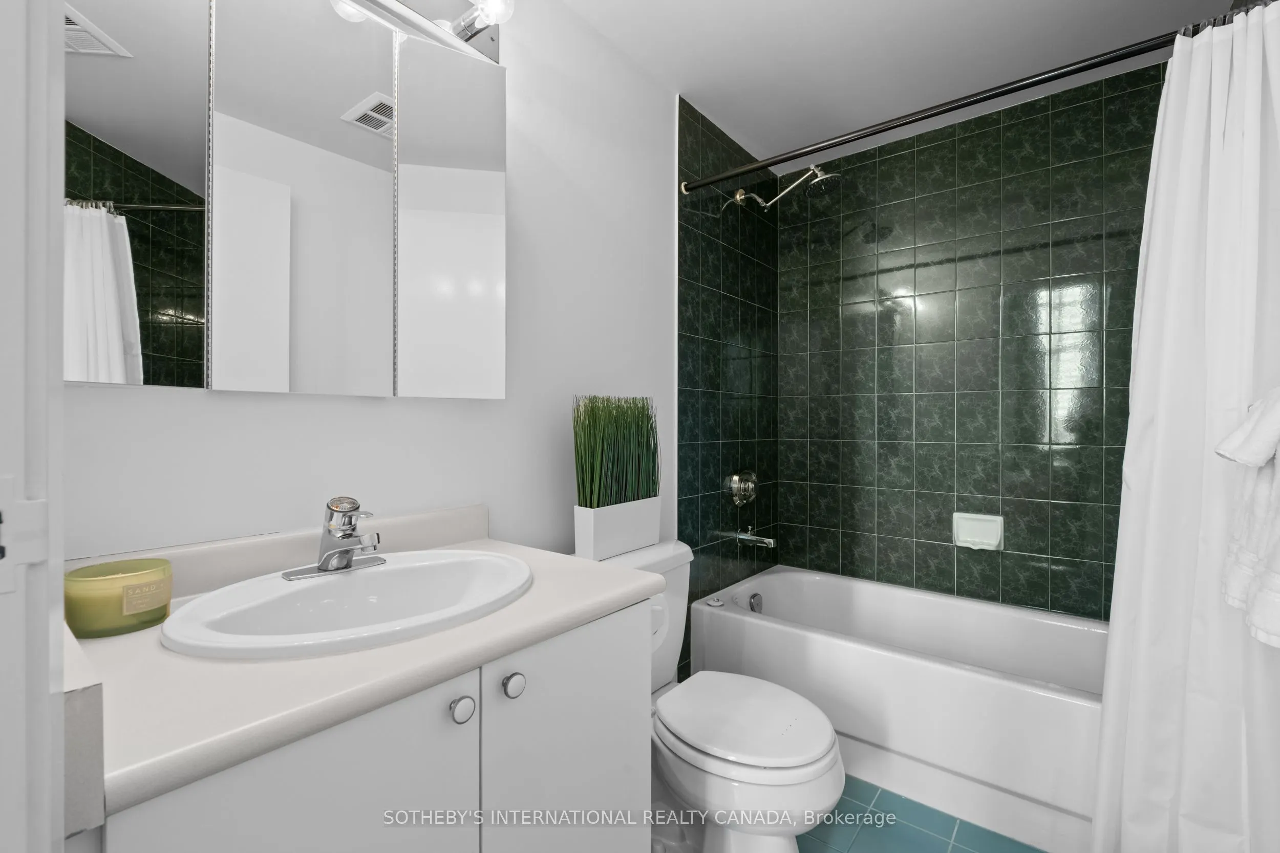 1901 Yonge Street, #502