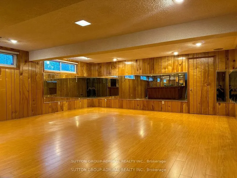 53 Bestview Drive