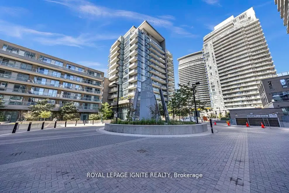 52 Forest Manor Road, #207