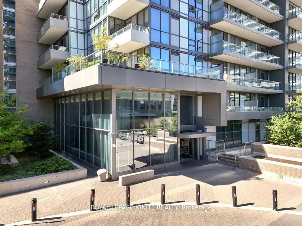 52 Forest Manor Road, #207