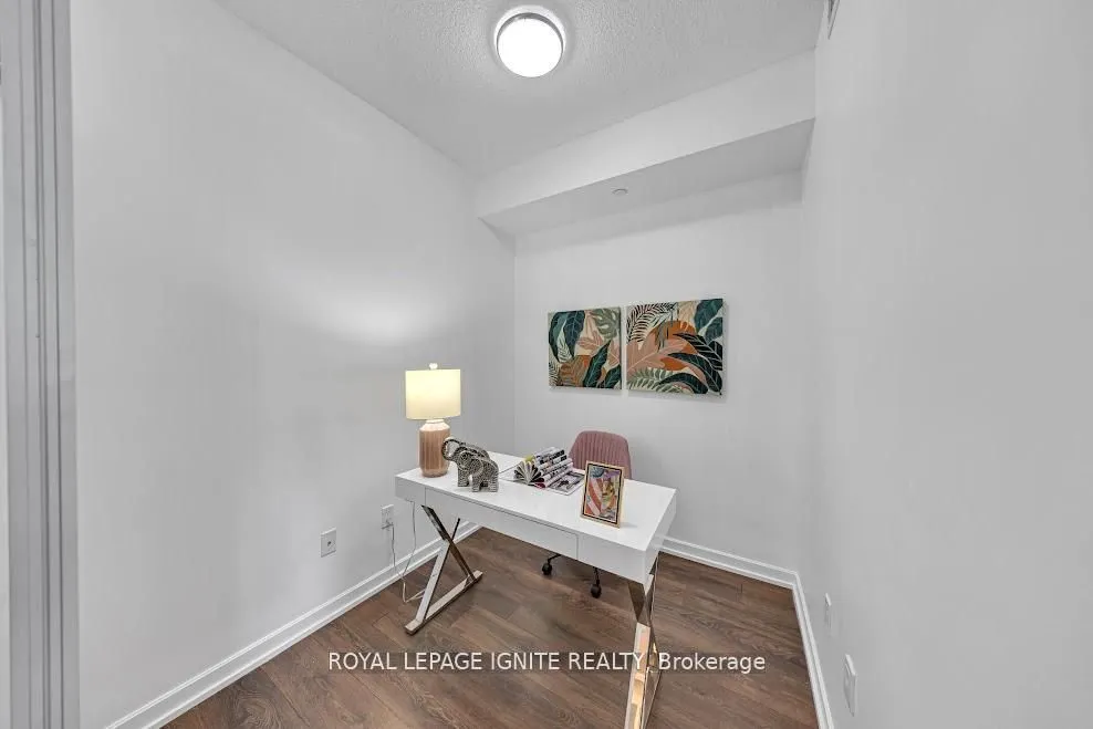 52 Forest Manor Road, #207