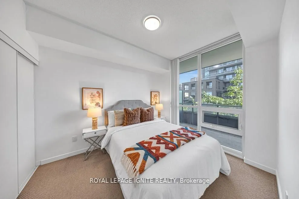 52 Forest Manor Road, #207