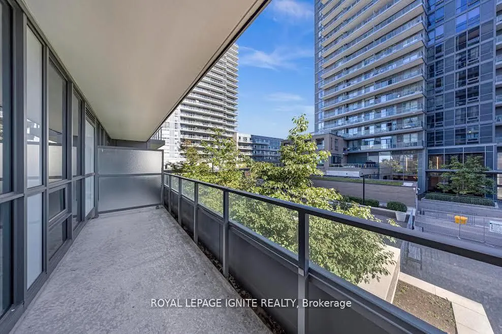 52 Forest Manor Road, #207