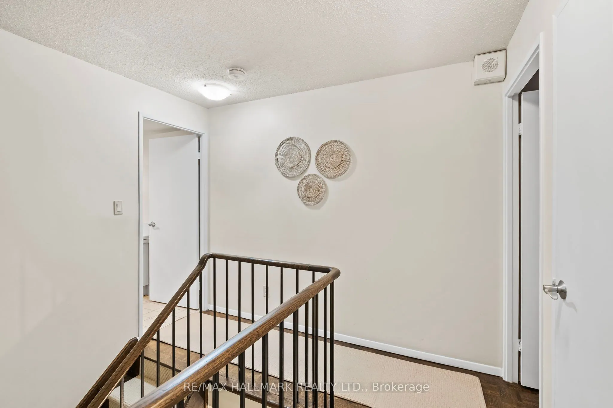 260 Heath Street W, #TH 15