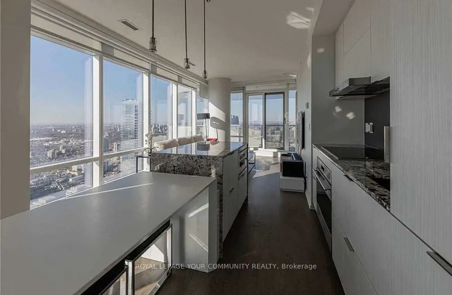 1 Bloor Street E, #5409