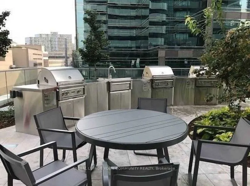 1 Bloor Street E, #5409