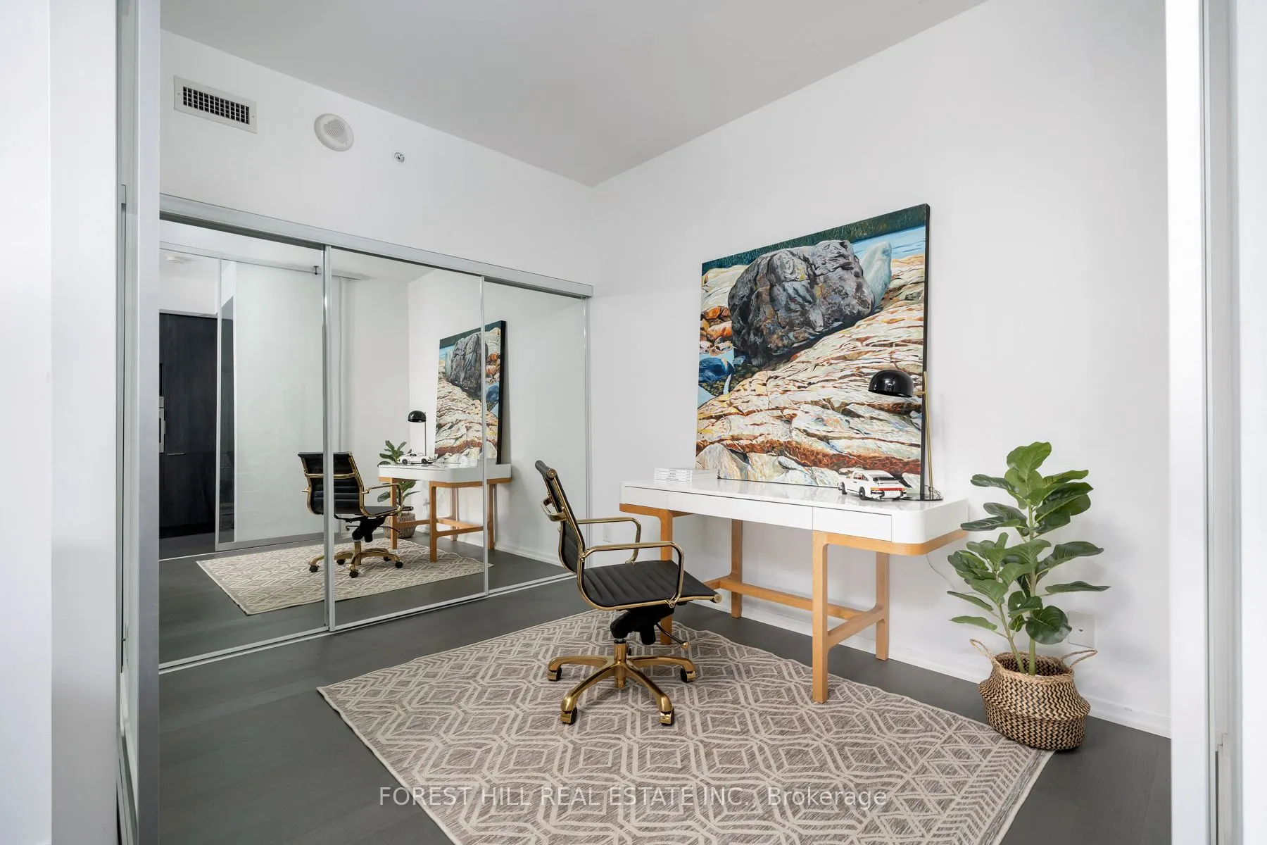 70 Temperance St Street, #2517