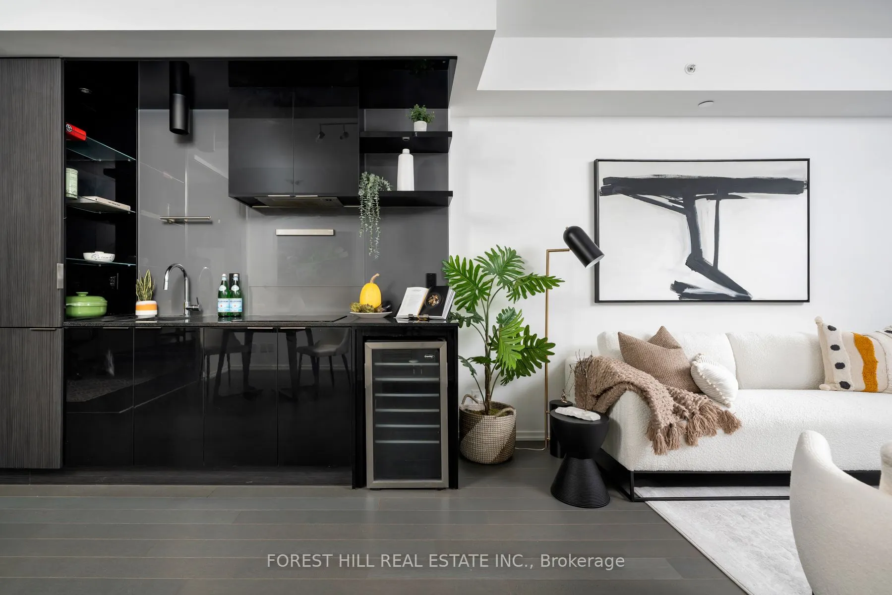 70 Temperance St Street, #2517