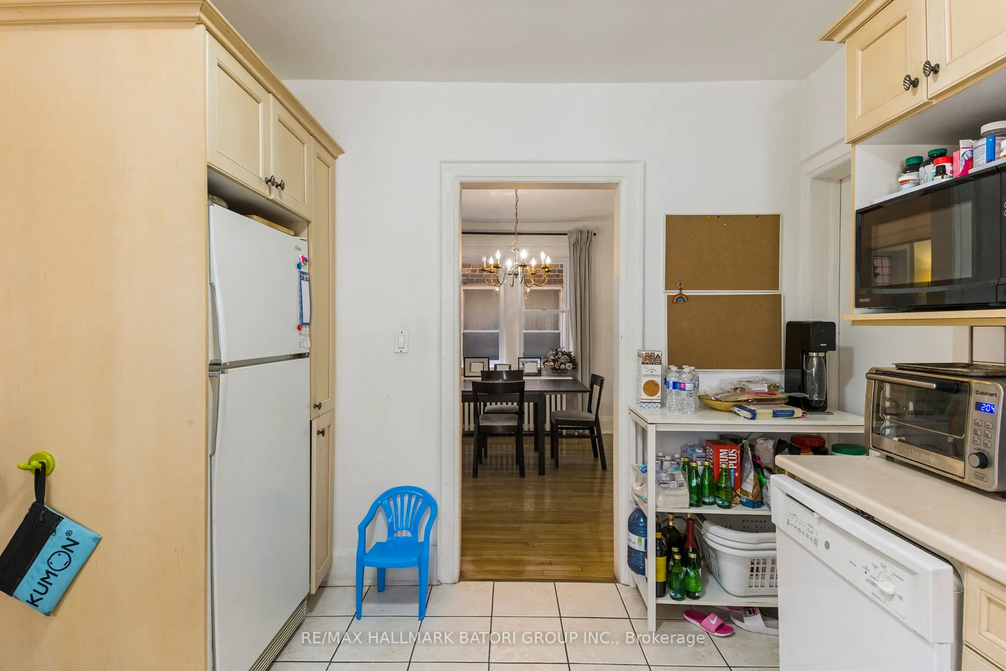 70 Burnaby Boulevard, #Main