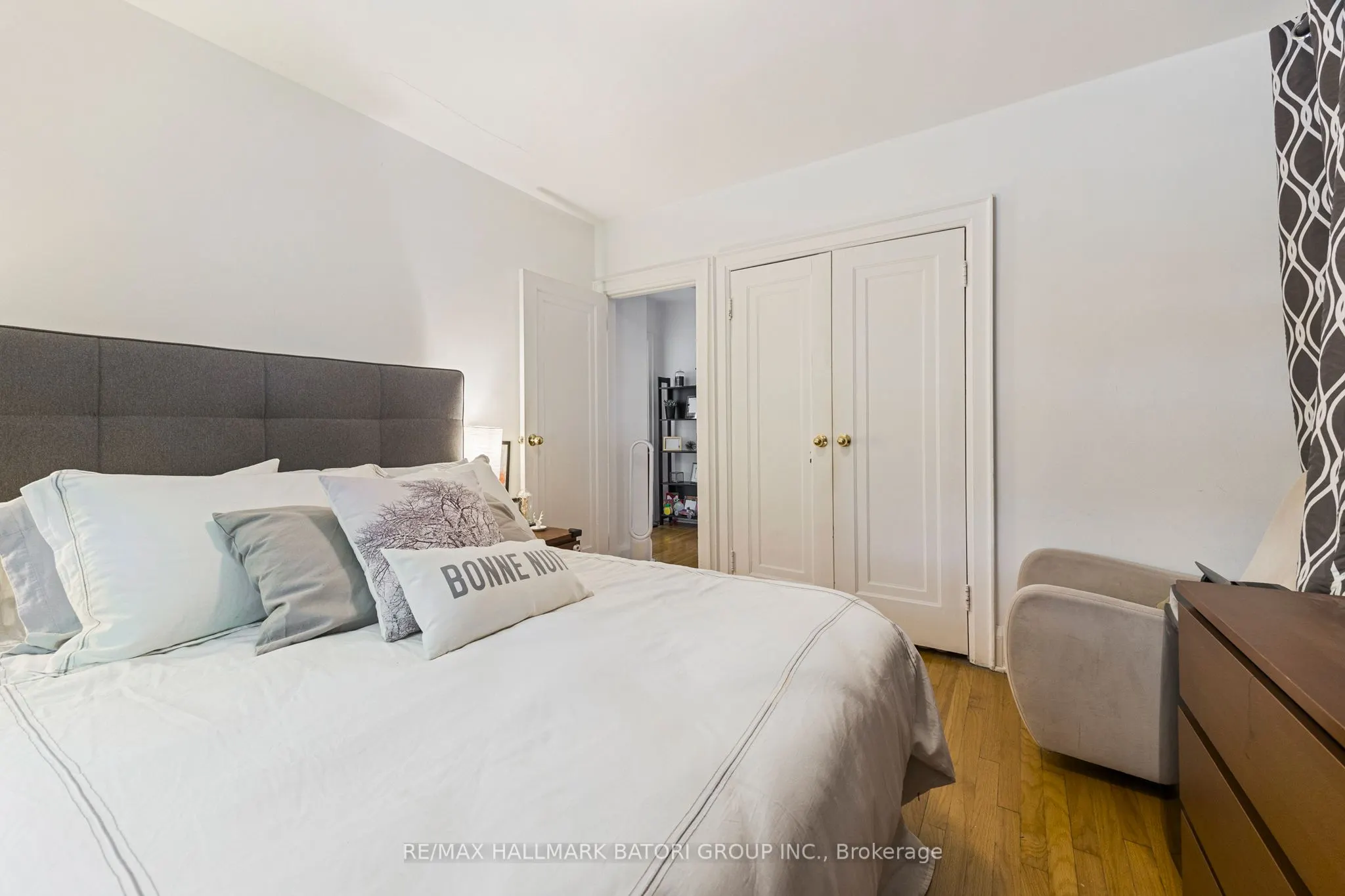 70 Burnaby Boulevard, #Main