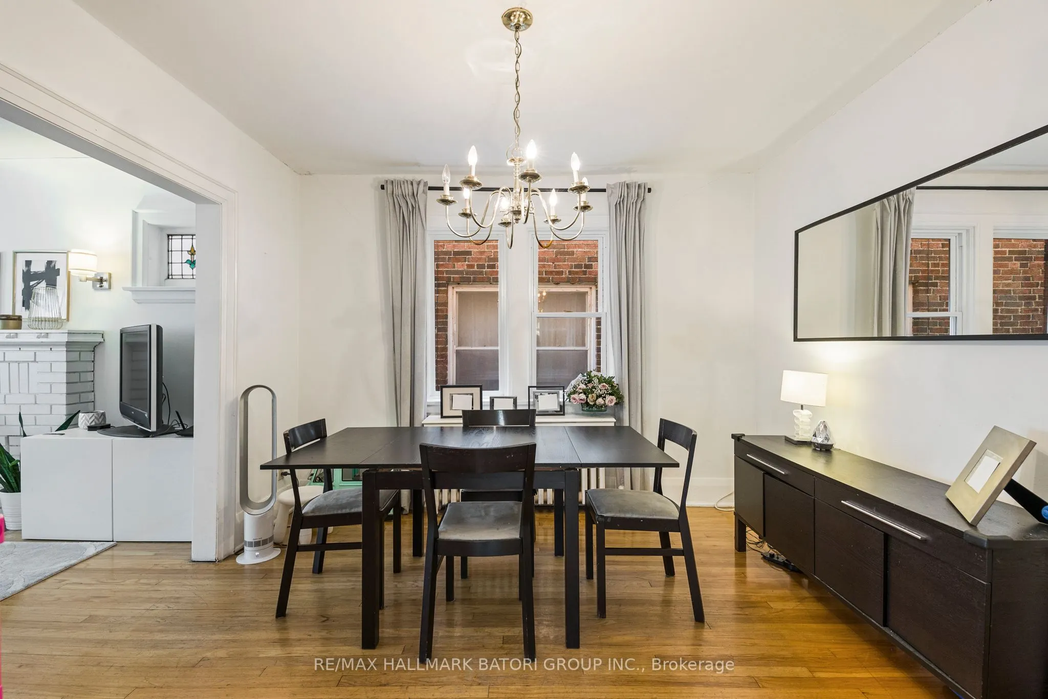 70 Burnaby Boulevard, #Main