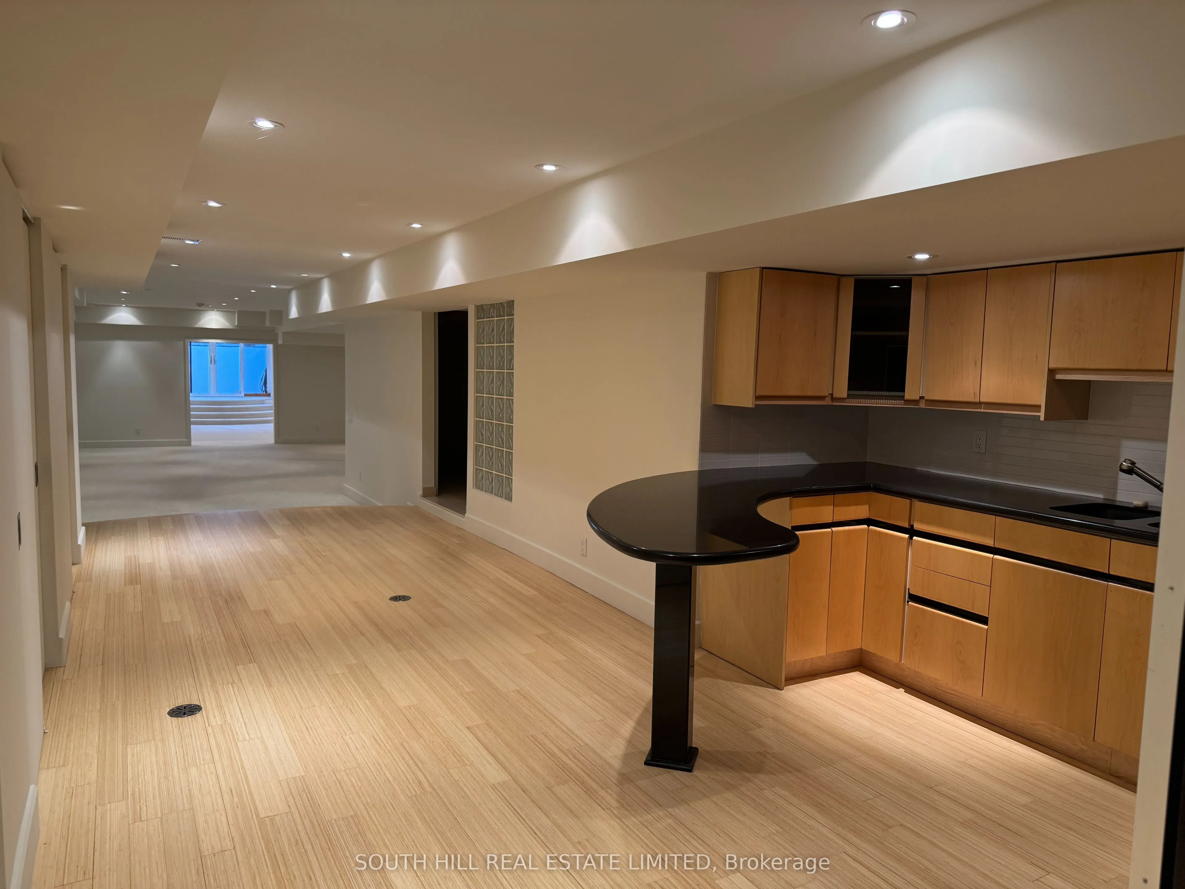 21 Lowther Avenue
