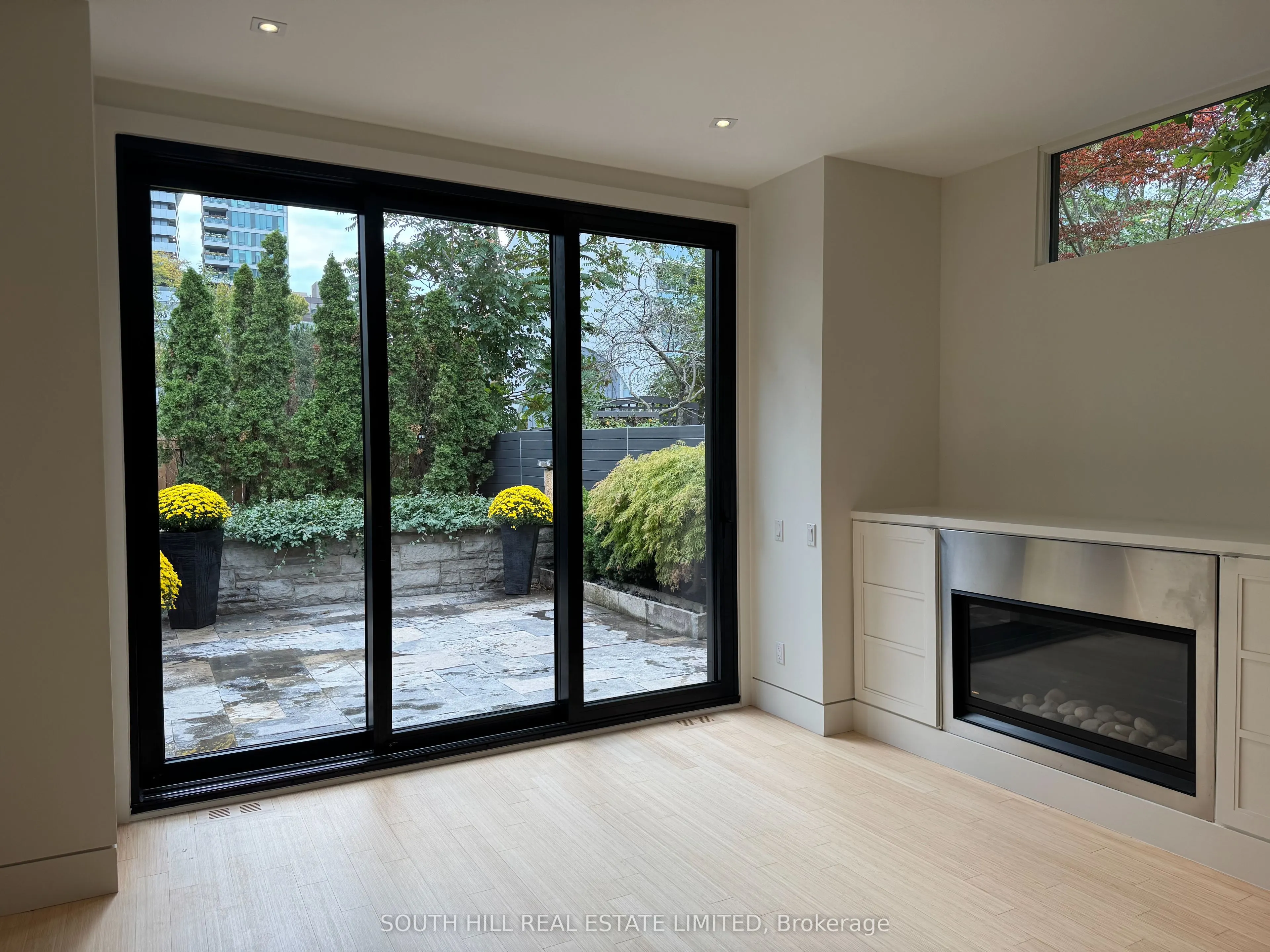 21 Lowther Avenue