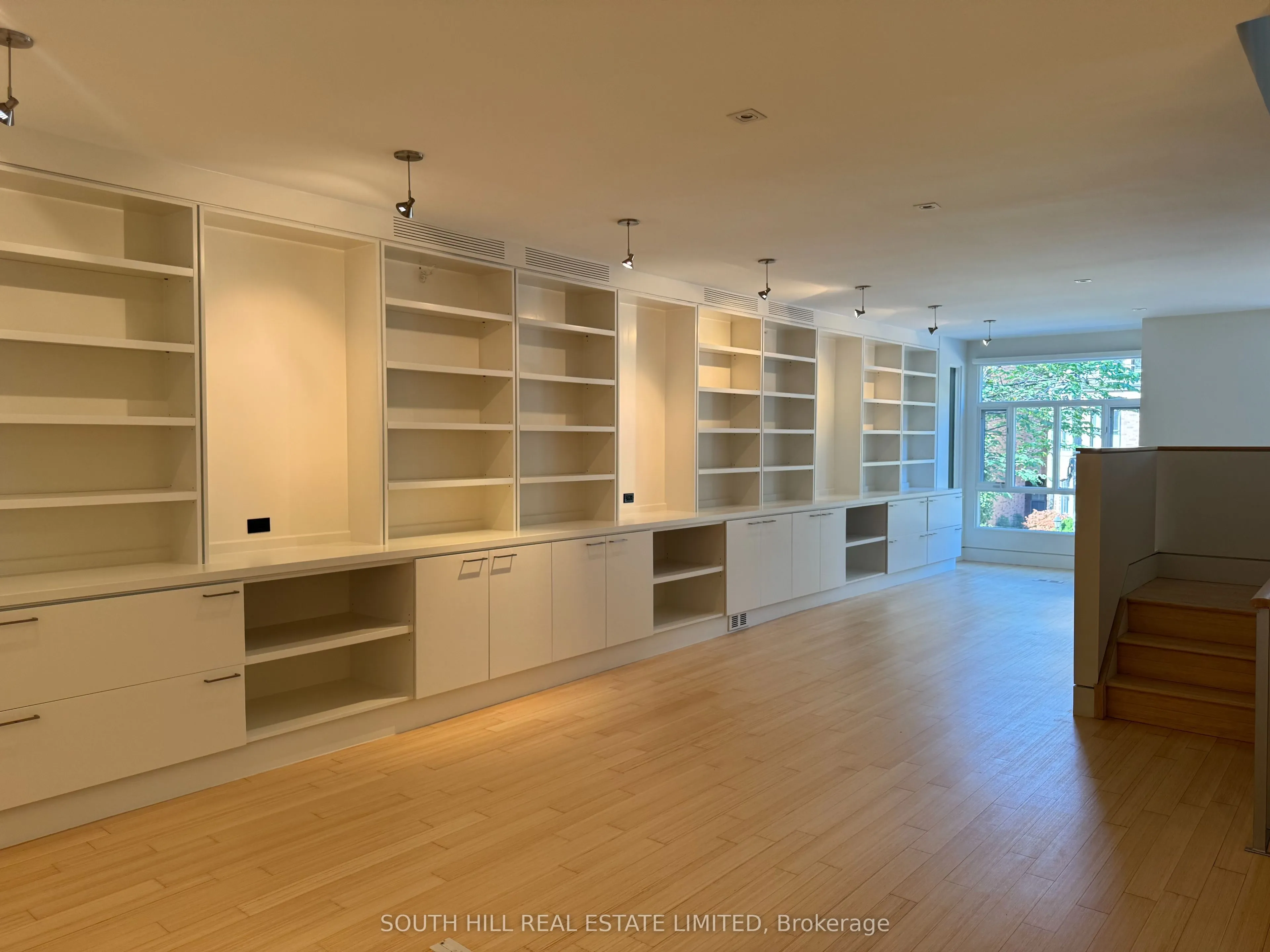 21 Lowther Avenue