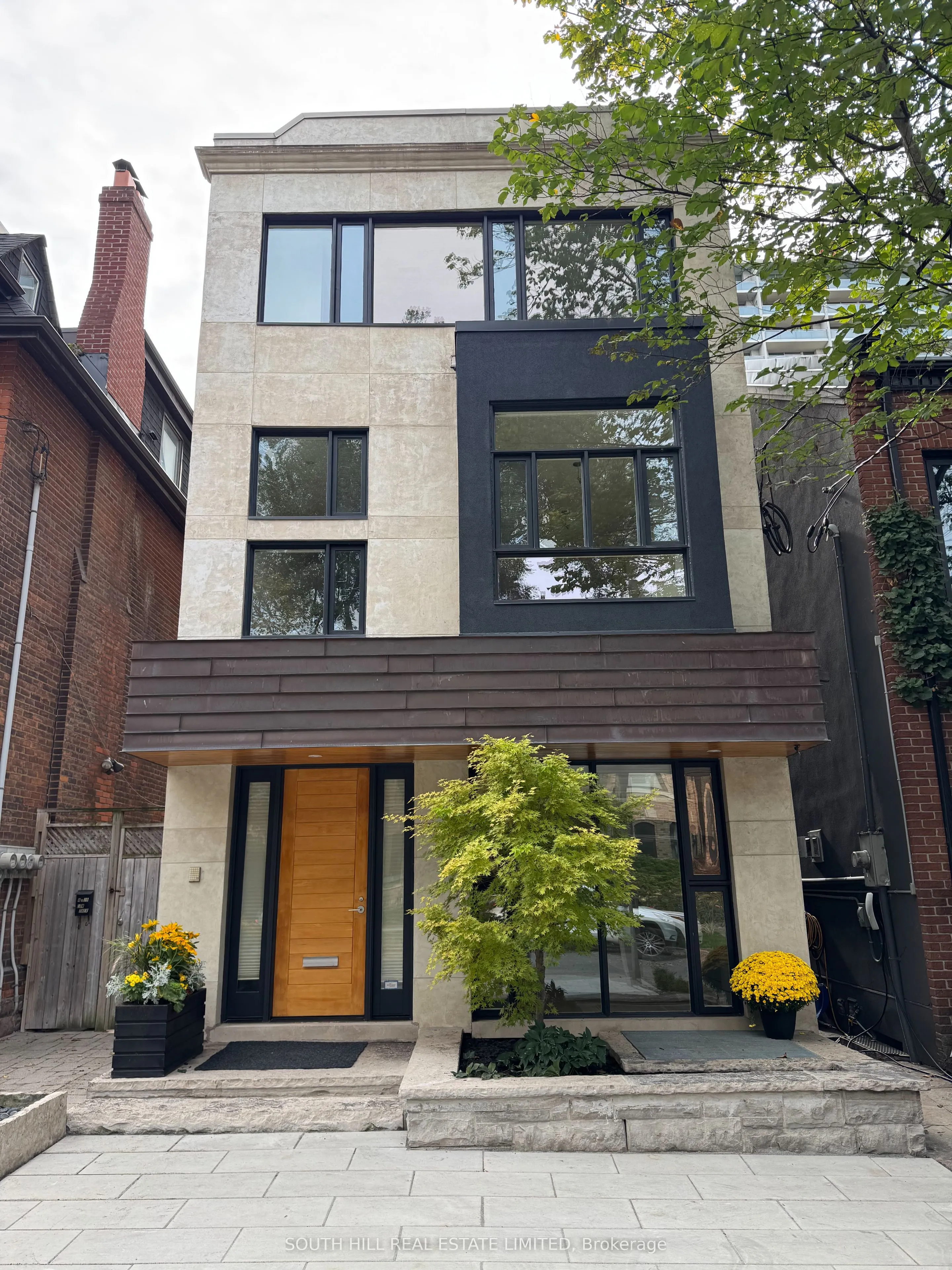 21 Lowther Avenue