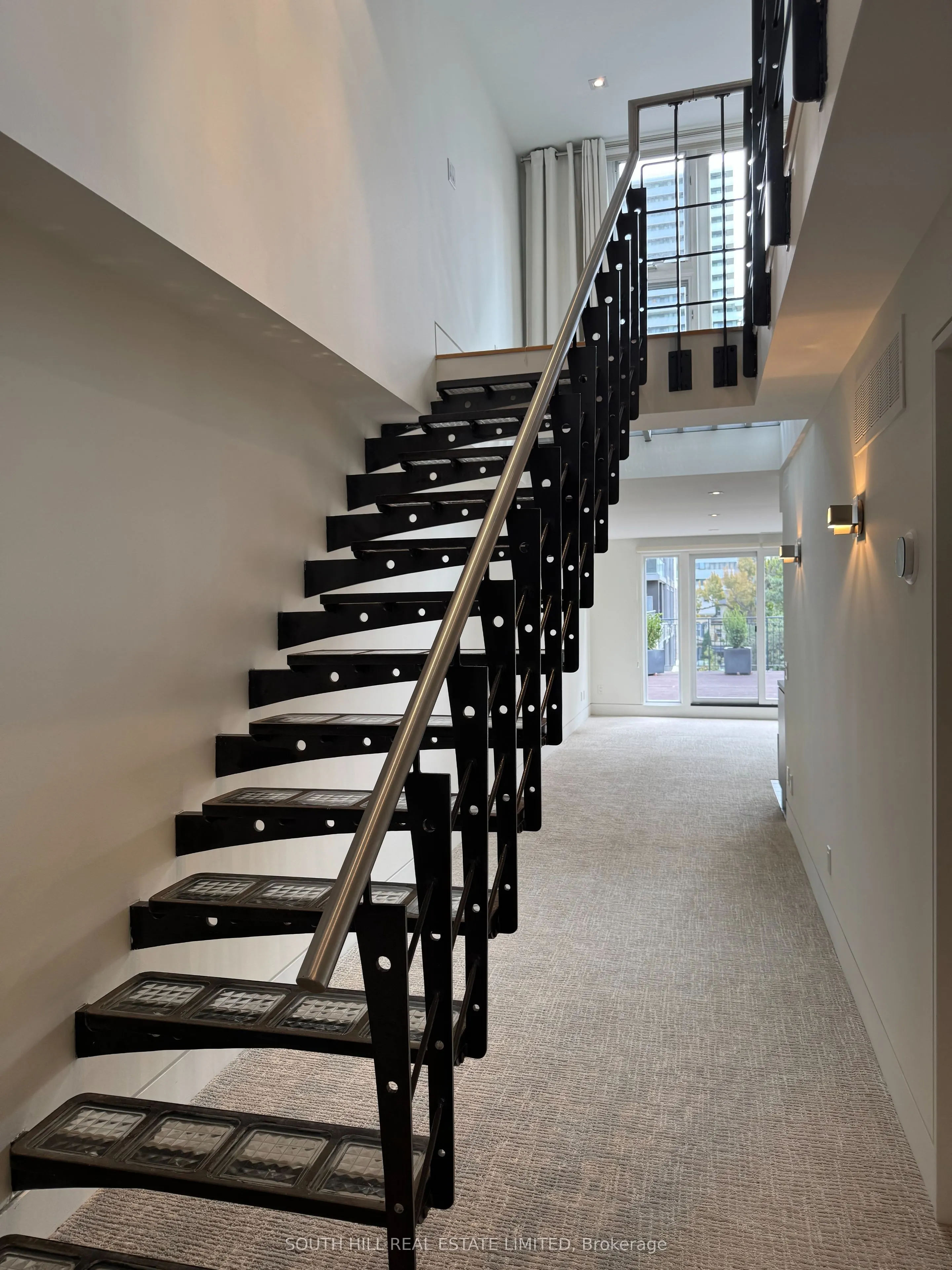 21 Lowther Avenue