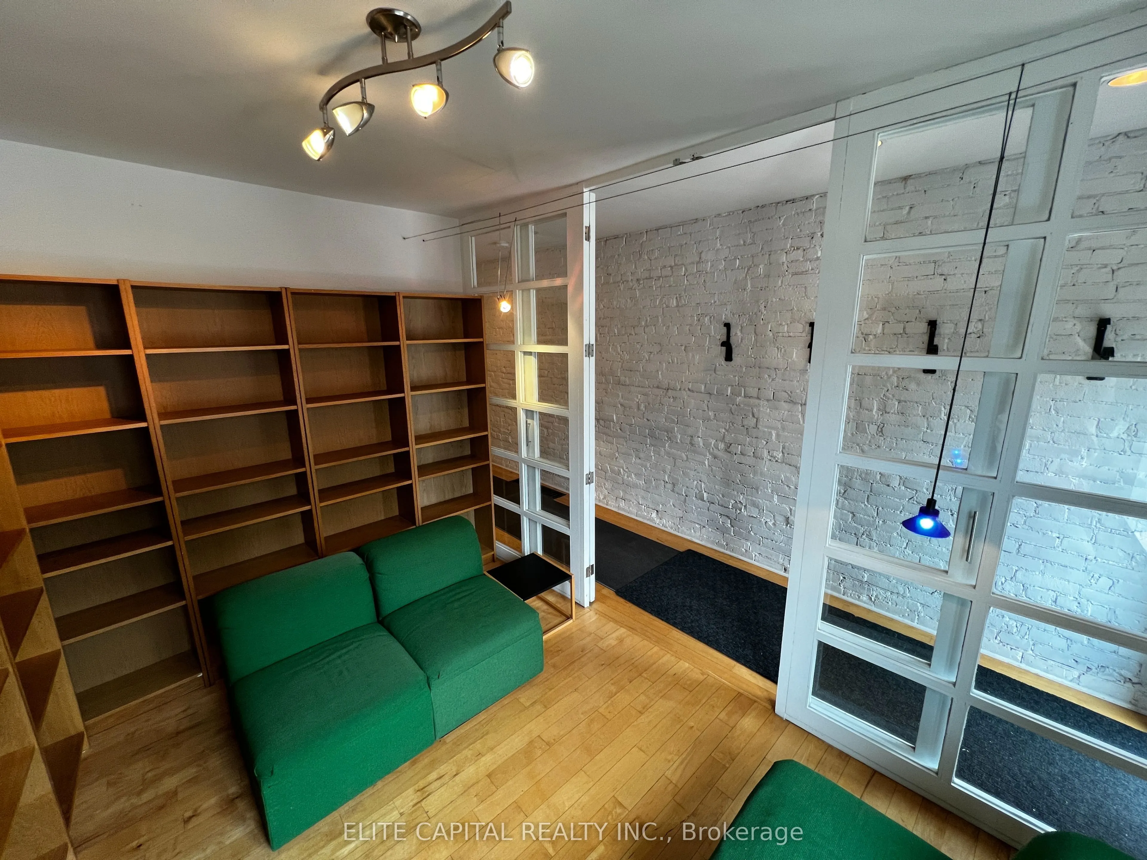 362 Dupont Street