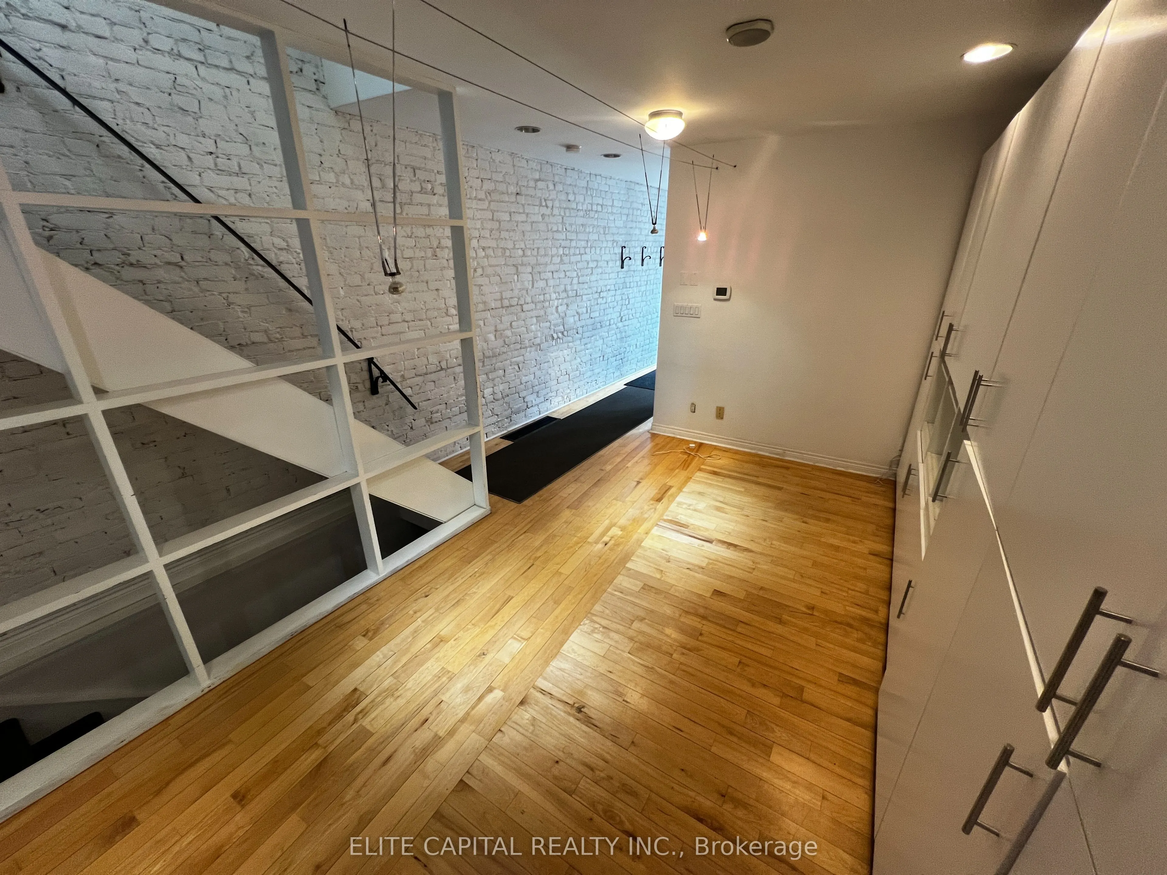 362 Dupont Street