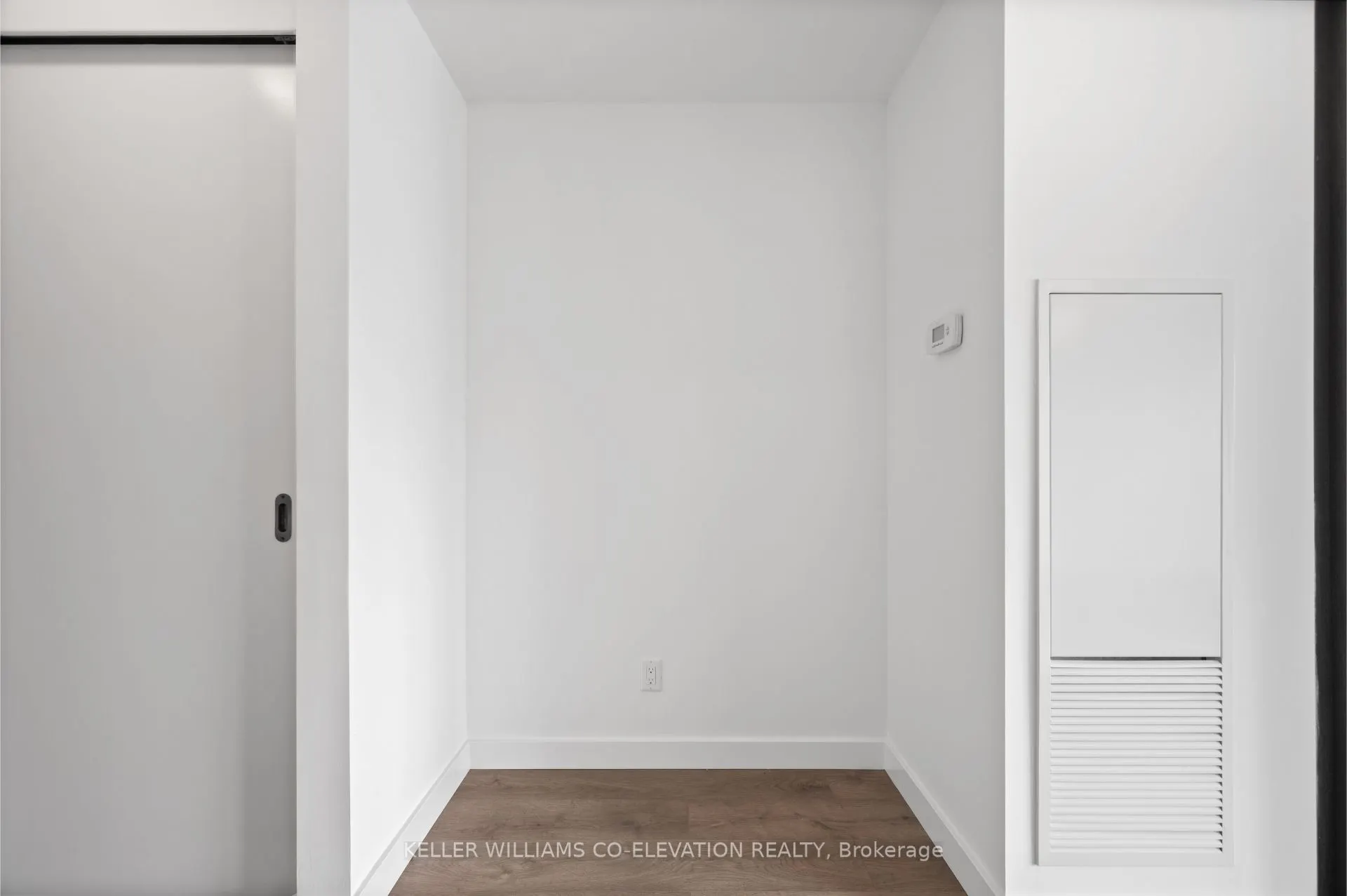109 Vaughan Road, #707