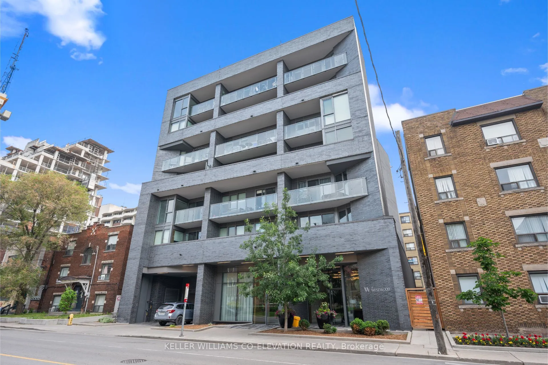 109 Vaughan Road, #707