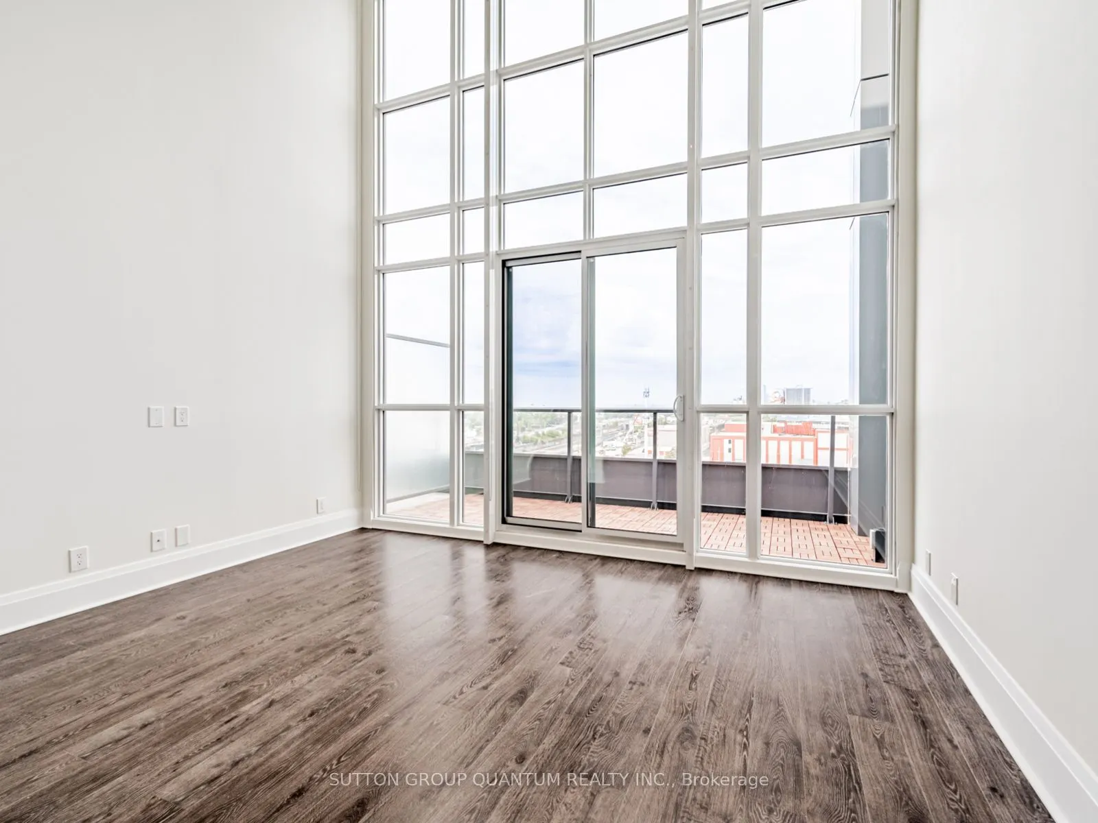 5 Hanna Avenue, #741