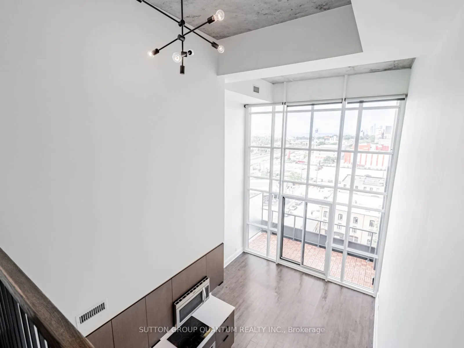 5 Hanna Avenue, #741